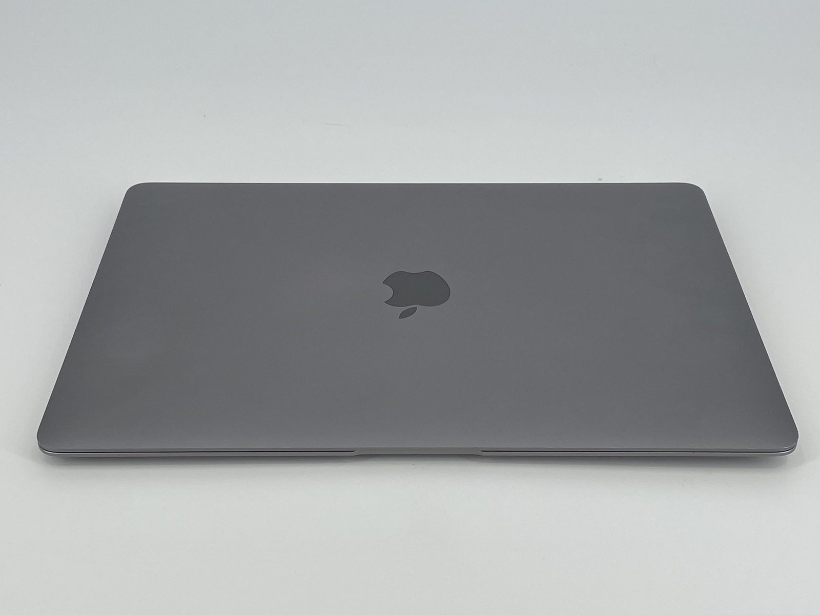 Apple MacBook Air 13 2020 M1 8-Core CPU 7-Core GPU 16GB 256GB Space Gray