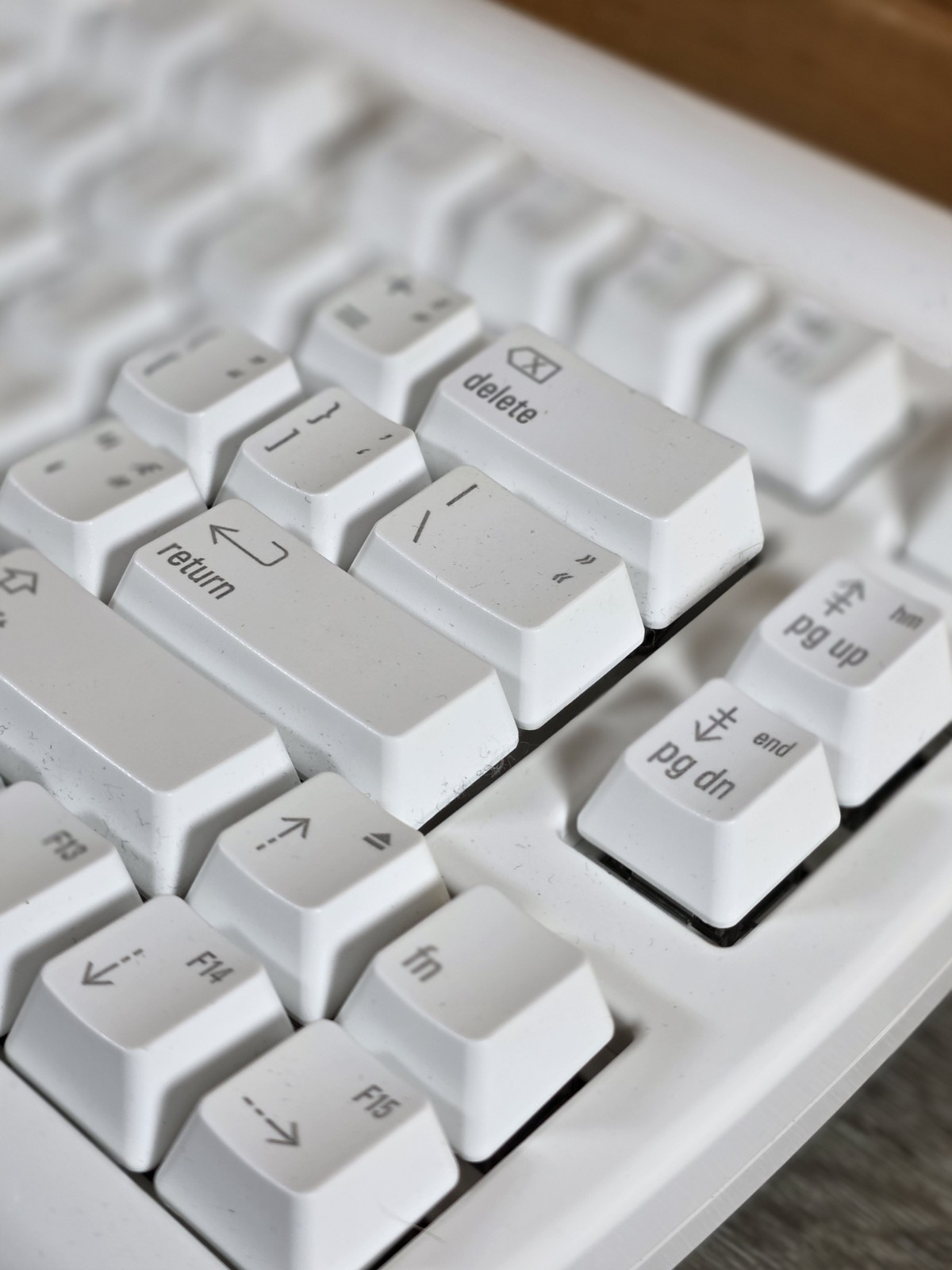 Matias Mini Tactile Pro Mechanical Keyboard for Mac ALPS Clicky FK303 White CIB