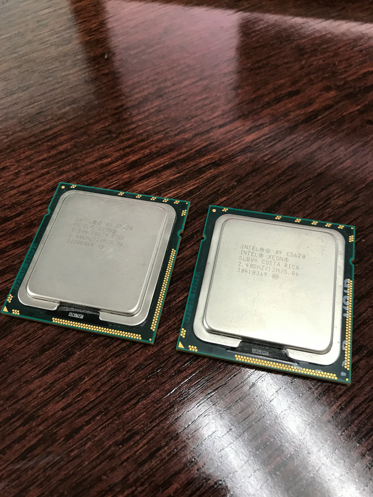 Lot of 2 Intel Xeon E5620 Quad-Core 2.4GHz 12M 5.86GTs LGA1366 SLBV4 Processor
