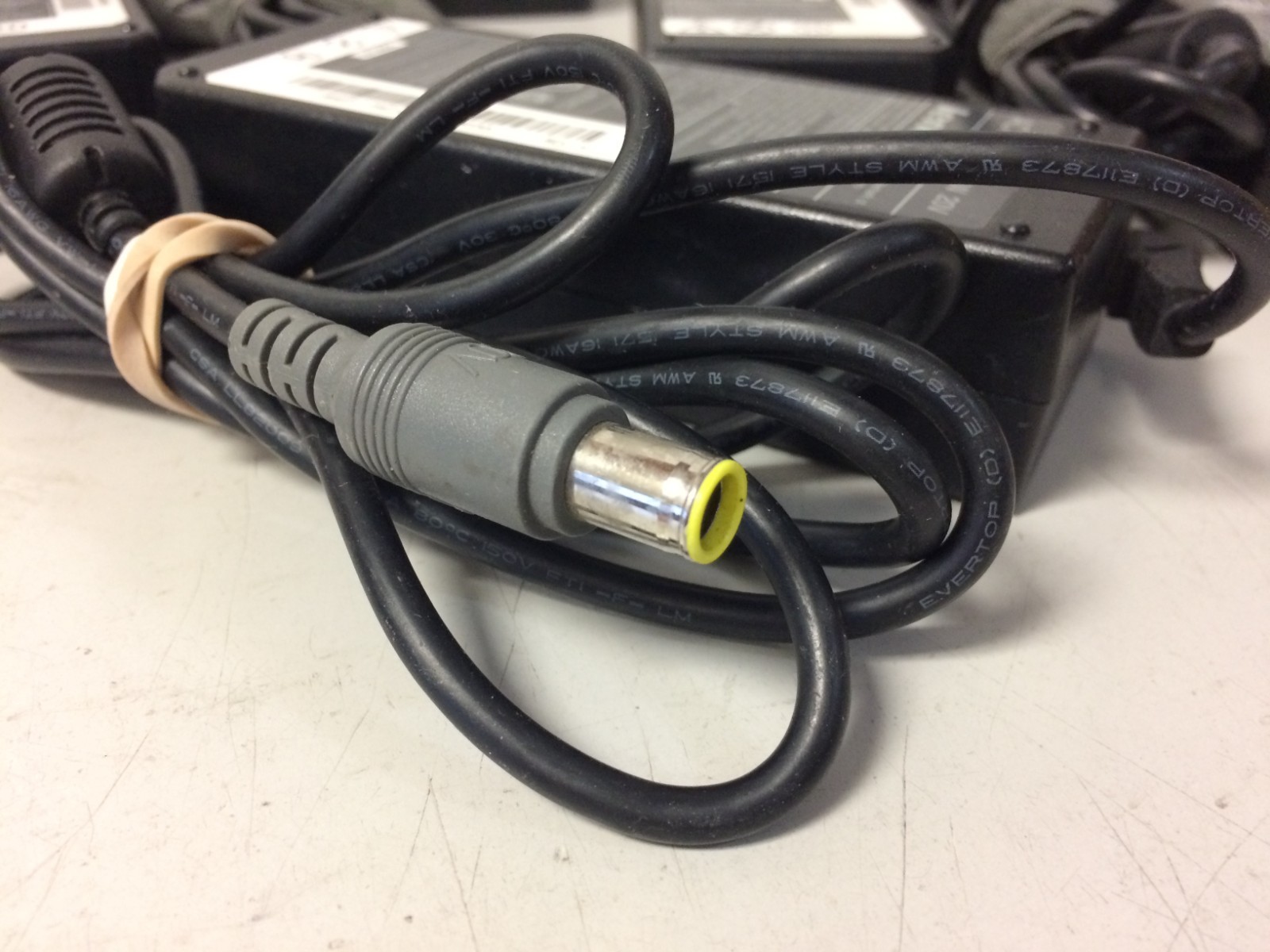 LOT of 10 Lenovo 90W 20v 4.5a AC Power Adapters (Big barrel jack w/pin)