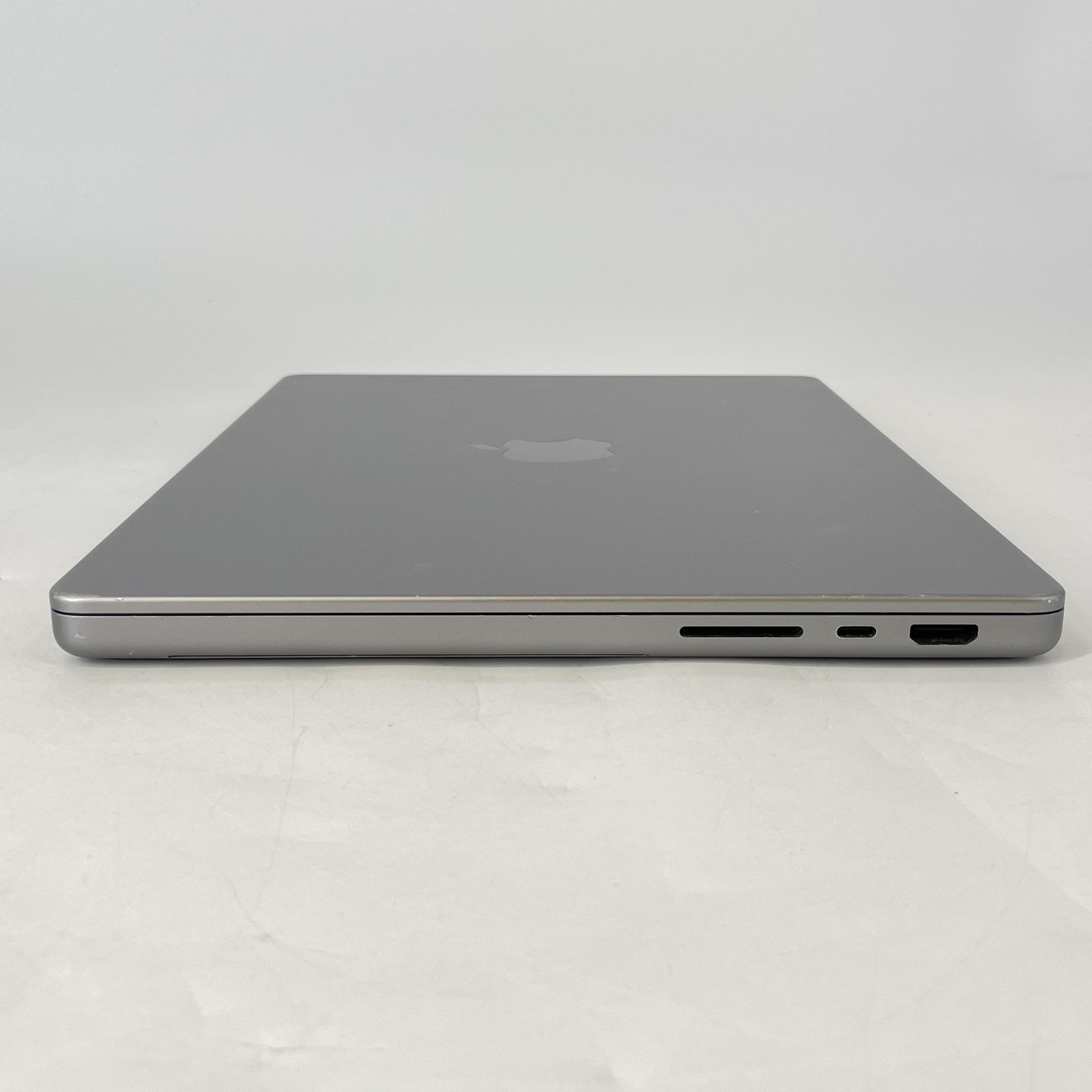 MacBook Pro 14 Space Gray 2021 3.2 GHz M1 Pro 8-Core CPU 14-Core GPU 32GB 512GB