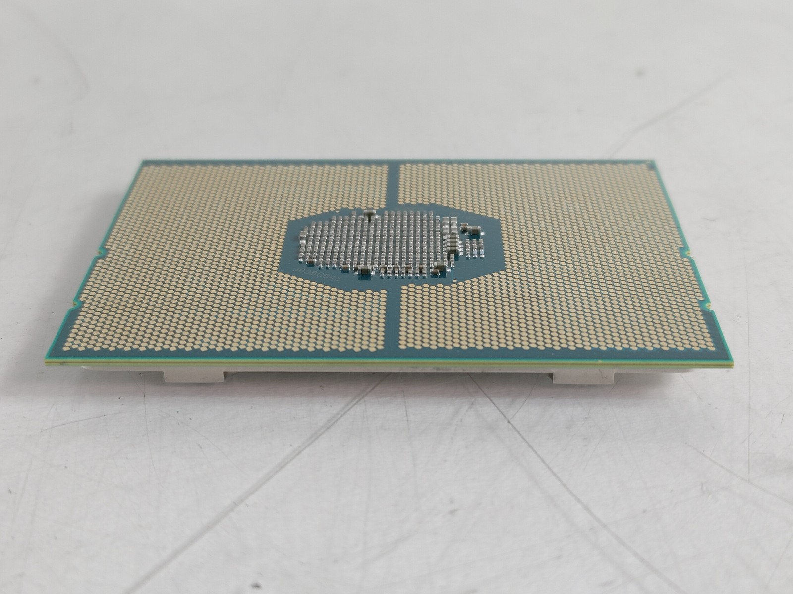 Intel Xeon Silver 4210 2.20 GHz LGA 3647-0 Server CPU Processor SRFBL