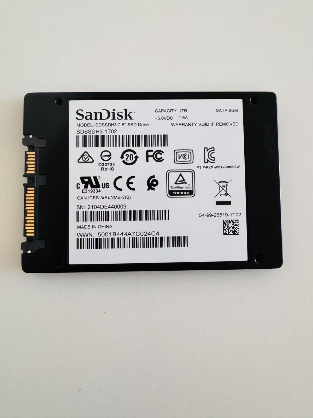 SANDISK ULTRA 3D NAND 1TB SSD SATA III 6 GB/S 2.5″ /7 (SDSSDH3-1T02)