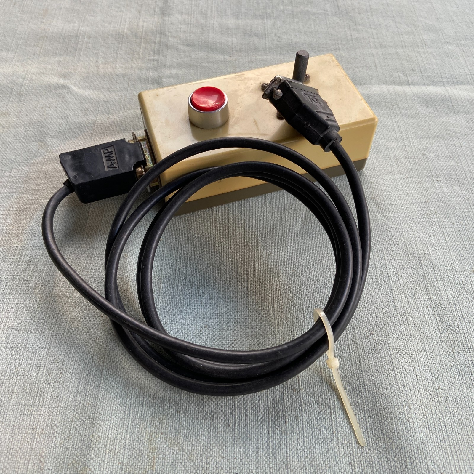 Vintage Computer Mouse Control ? Push Button Joystick Red Button TG AMP IBM ? PC