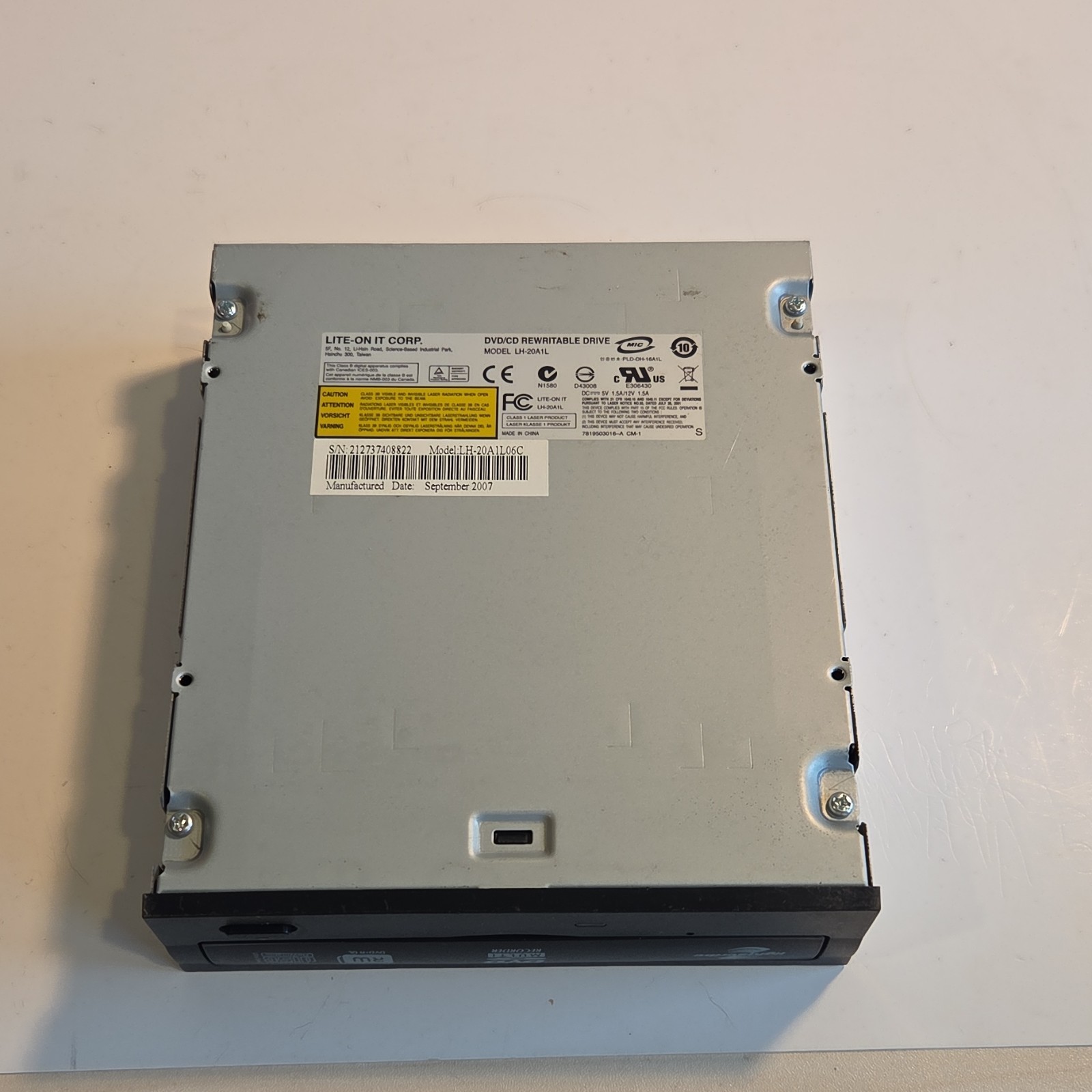Lite-On LH-20A1L Lightscribe DVD RW Dual Layer Internal SATA Optical Drive Used