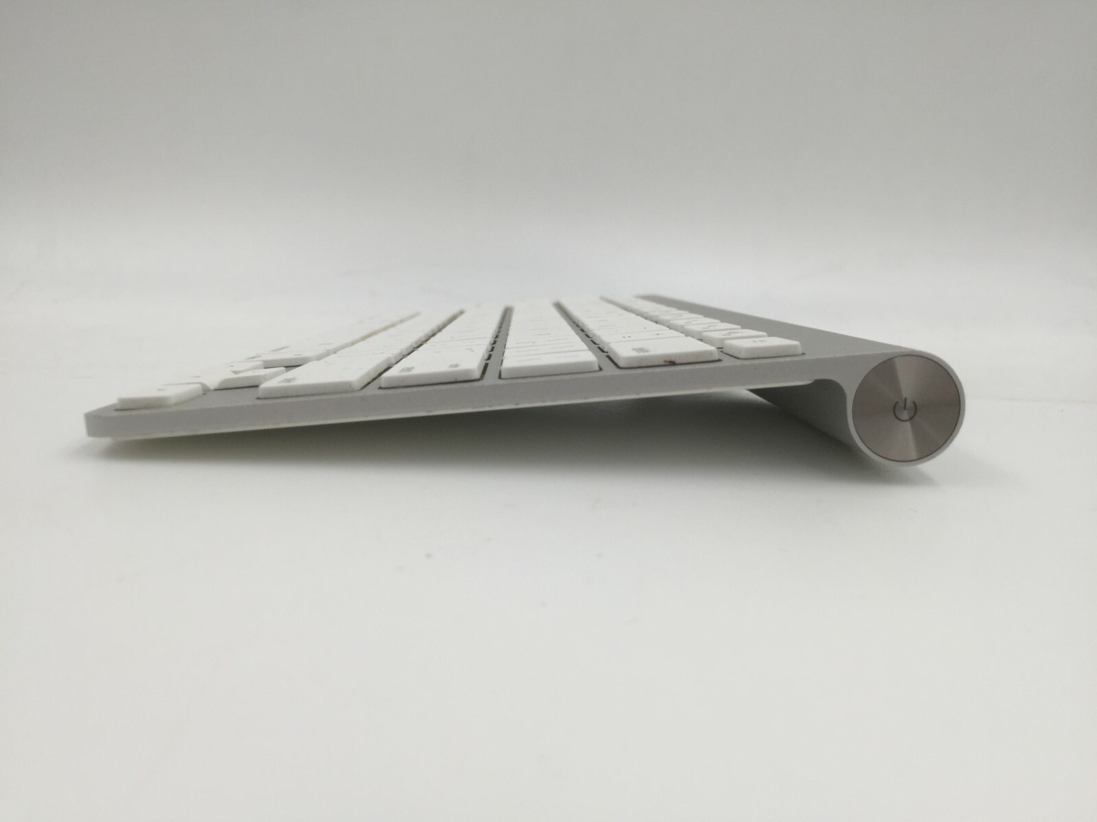 GENUINE Apple Wireless Bluetooth Keyboard A1314 Mac Aluminium Free Shipping