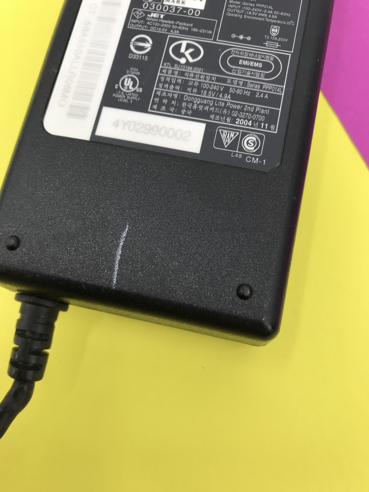 Genuine Compaq HP PPP014L 18.5V 4.9A 90W AC Power Charger – Black #U4958
