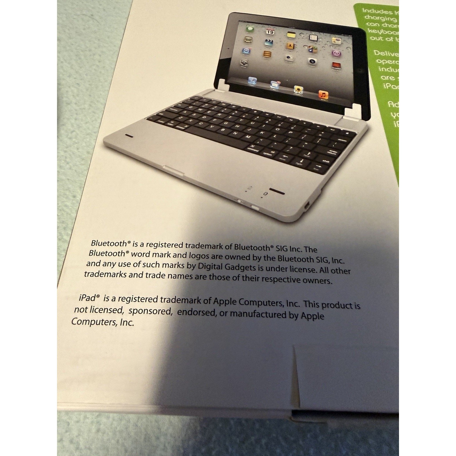 Digital Gadgets Ultra Thin Bluetooth Keyboard Dock, Black/Silver