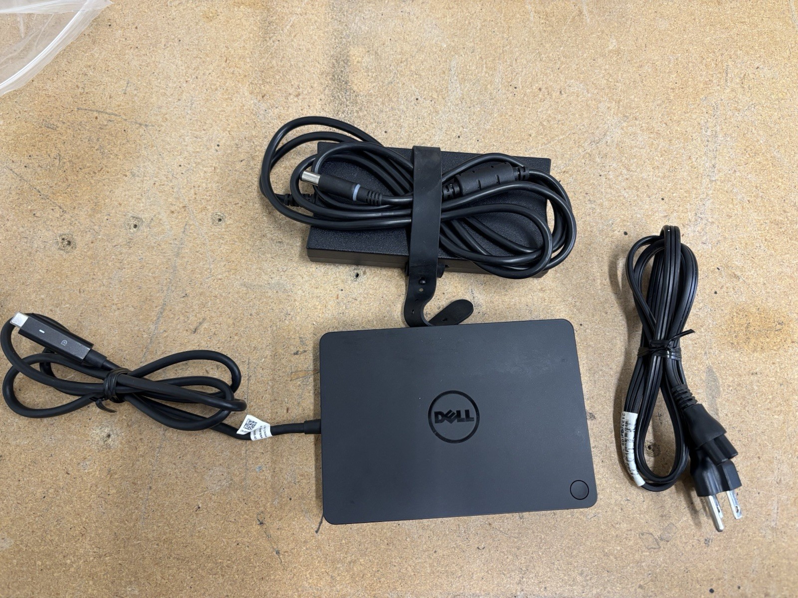 Dell WD15 K17A Docking Station 130W USB-C AC Adapter