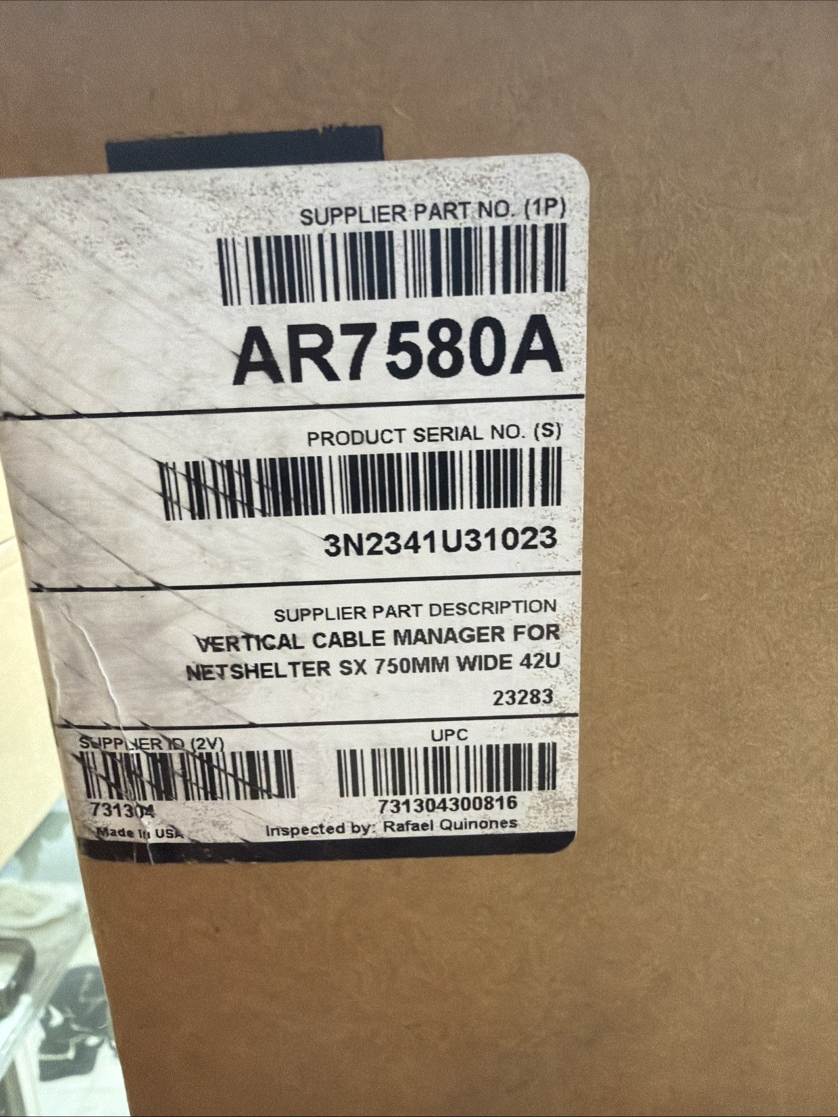 APC NetShelter SX AR7580A Vertical Cable Manager 750mm Wide 42U New