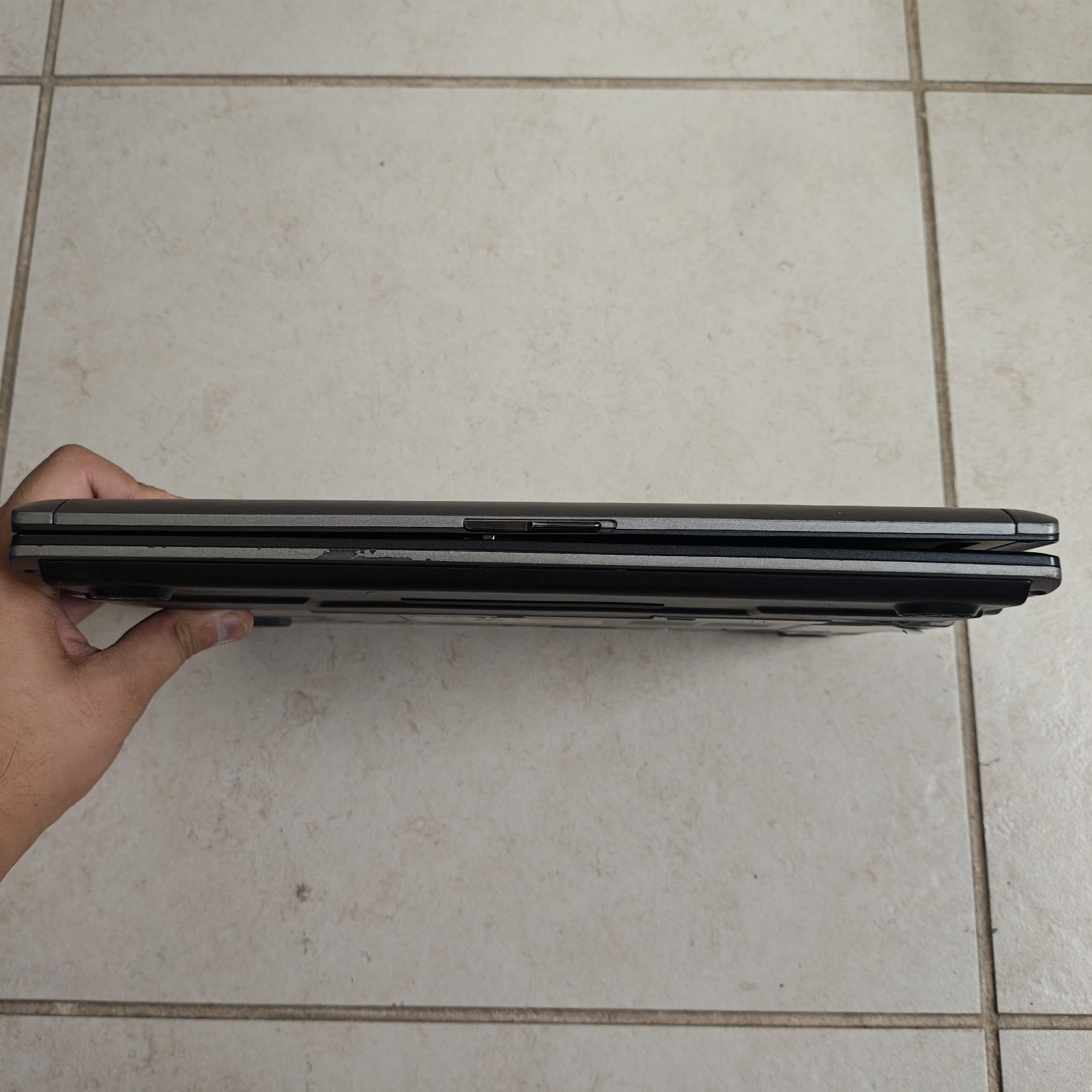 Dell Latitude D420 12.1″ Linux Laptop – 80GB HDD/2GB RAM – READ DESC #4054