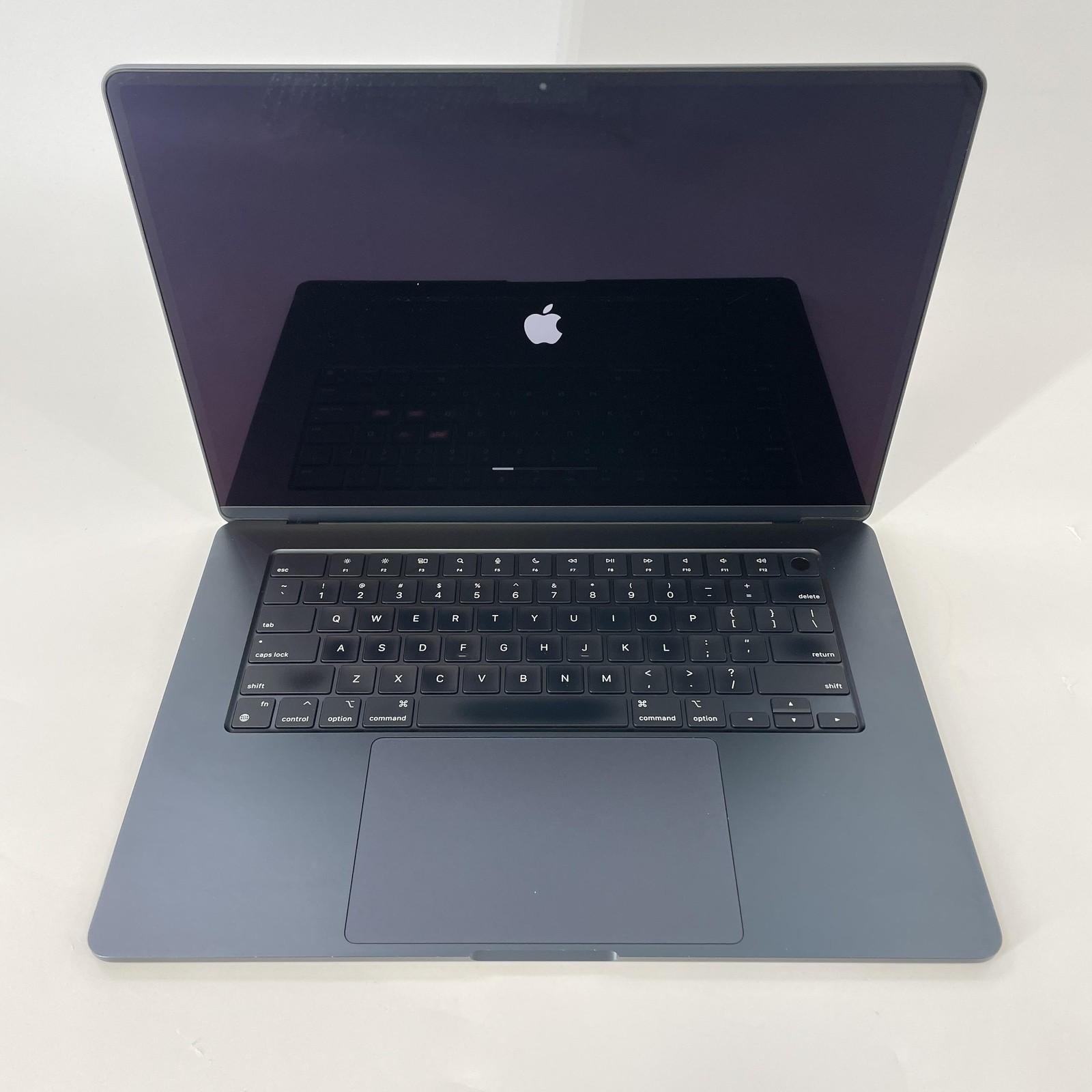 MacBook Air 15 Midnight 2023 M2 8-Core CPU 10-Core GPU 24GB 1TB SSD Blue Spots