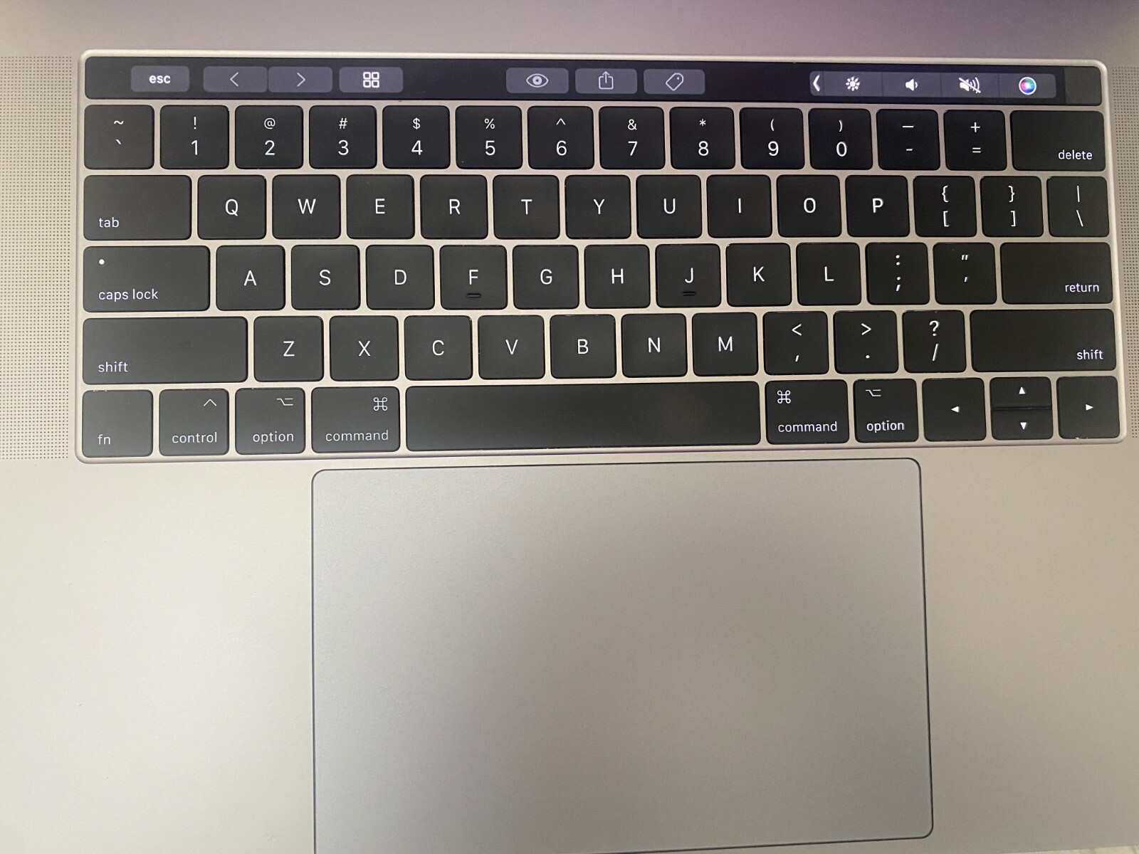 15″ Apple MacBook Pro – 3.8Ghz Turbo i7 16GB 512GB SSD Touch Bar – 1 Yr Warranty