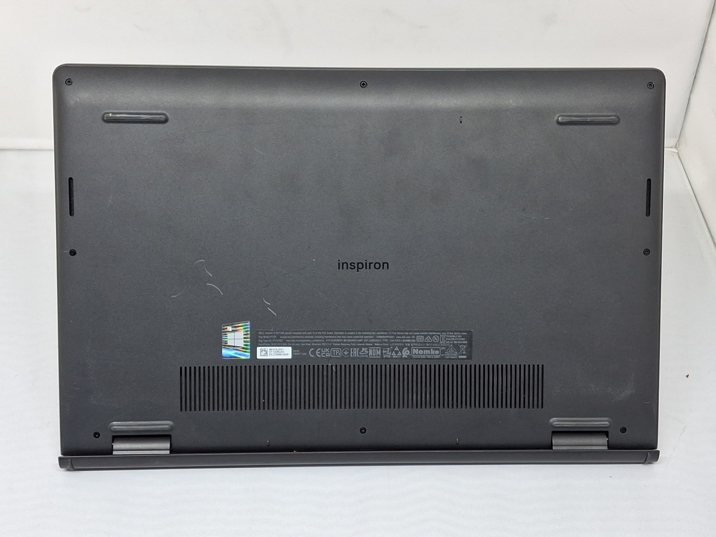 Dell Inspiron 15 3511 i5-1035G1 8GB RAM 256GB NVME Windows 11