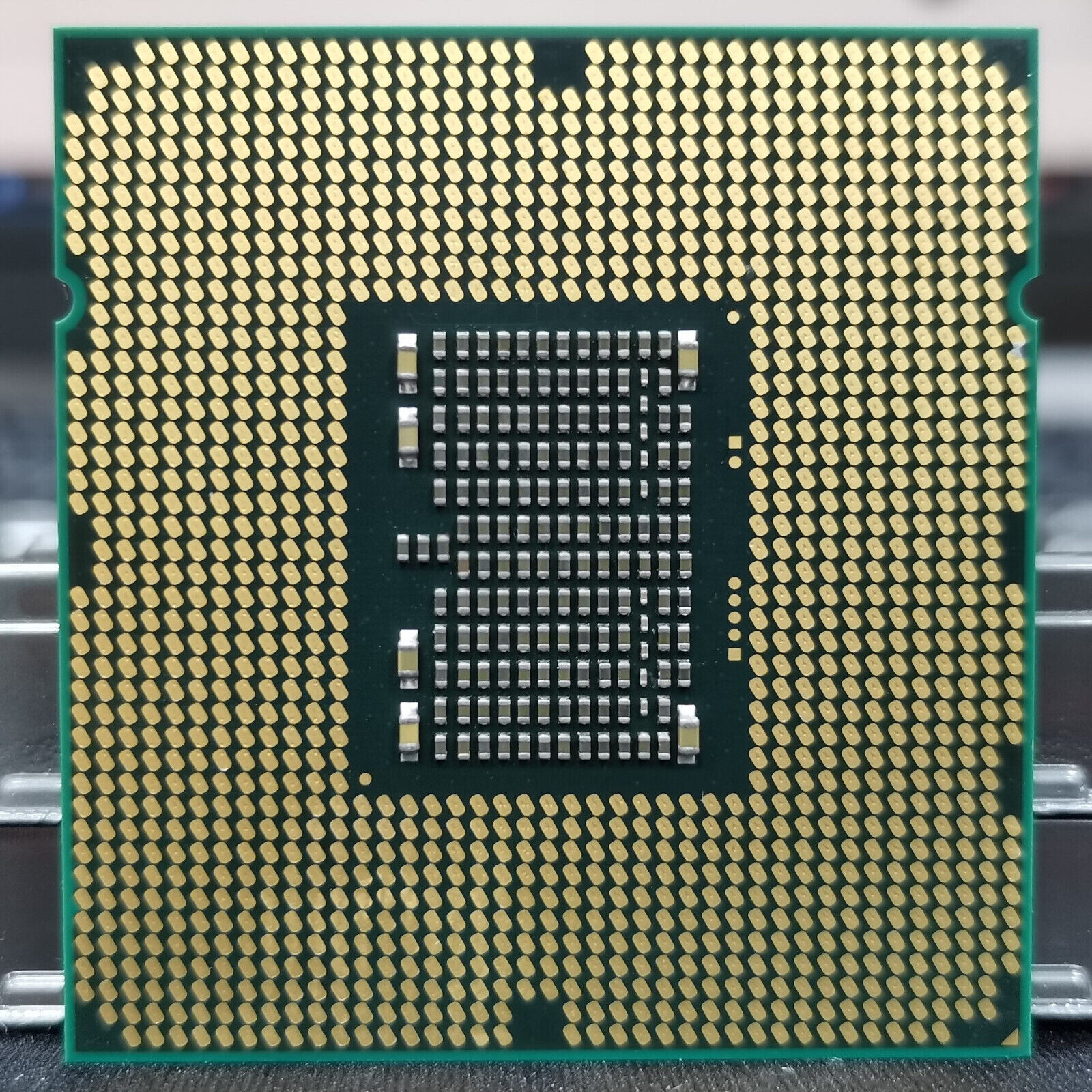 Intel Xeon E5620 SLBV4 2.4 GHz Quad-Core Socket LGA 1366 CPU Processors
