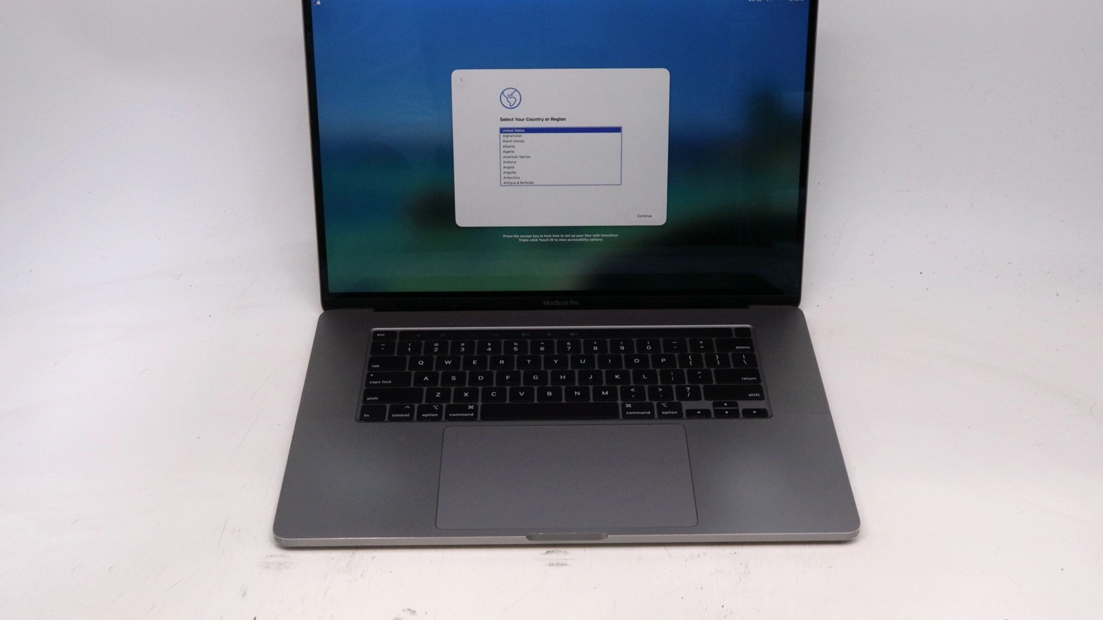 Apple Macbook Pro 16″ i9-9980HK 64GB 1TB – Good READ DESC