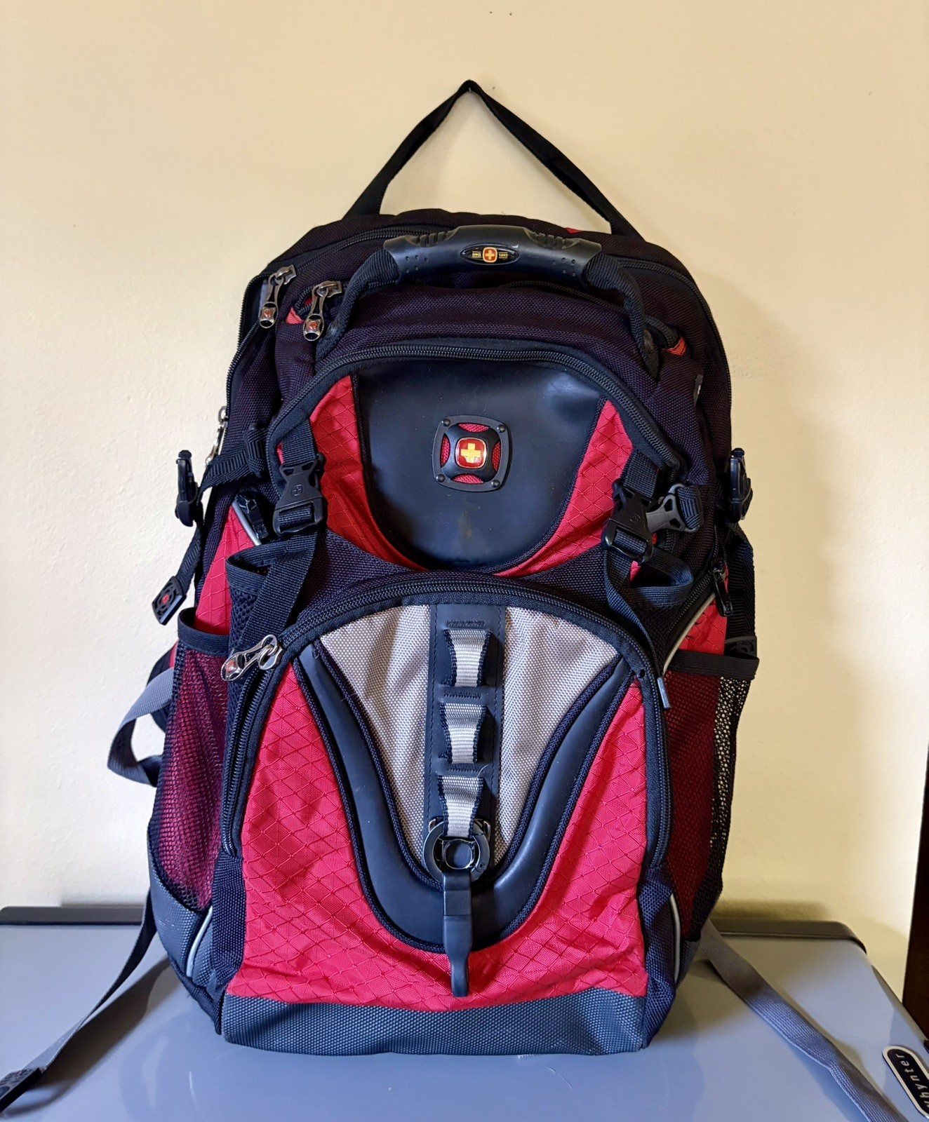 Swiss Gear – Maxxum Computer Backpack Black/Red