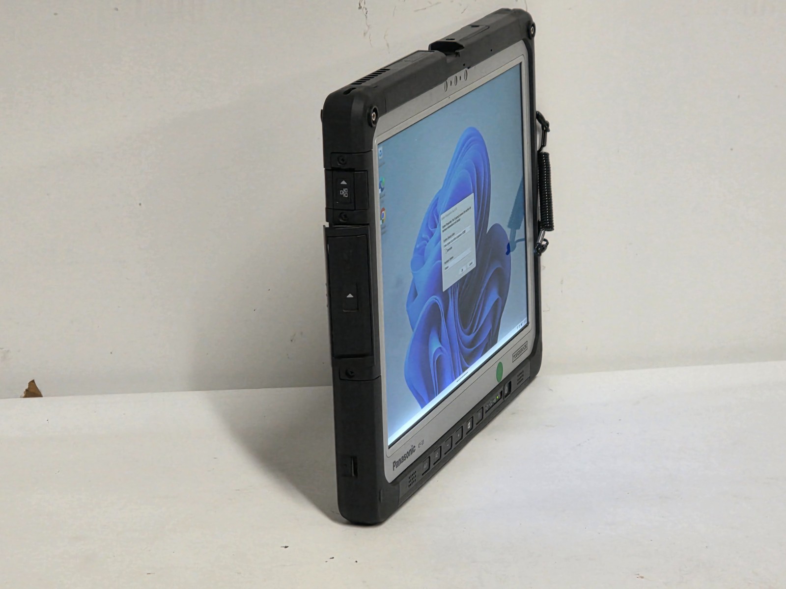 RUGGED PANASONIC TOUGHPAD CF33 MK1 i5-7300u 12″ QHD TOUCH 16GB 256GB GPS 4G LTE