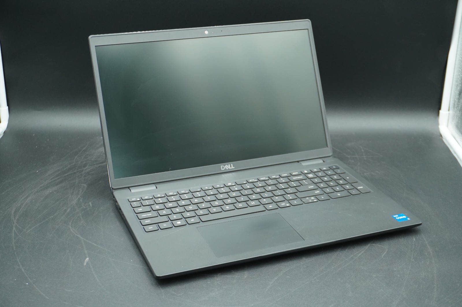 Dell Latitude 3520 15.6″ i7-1165G7 16GB RAM 256GB SSD NO OS *Tested*