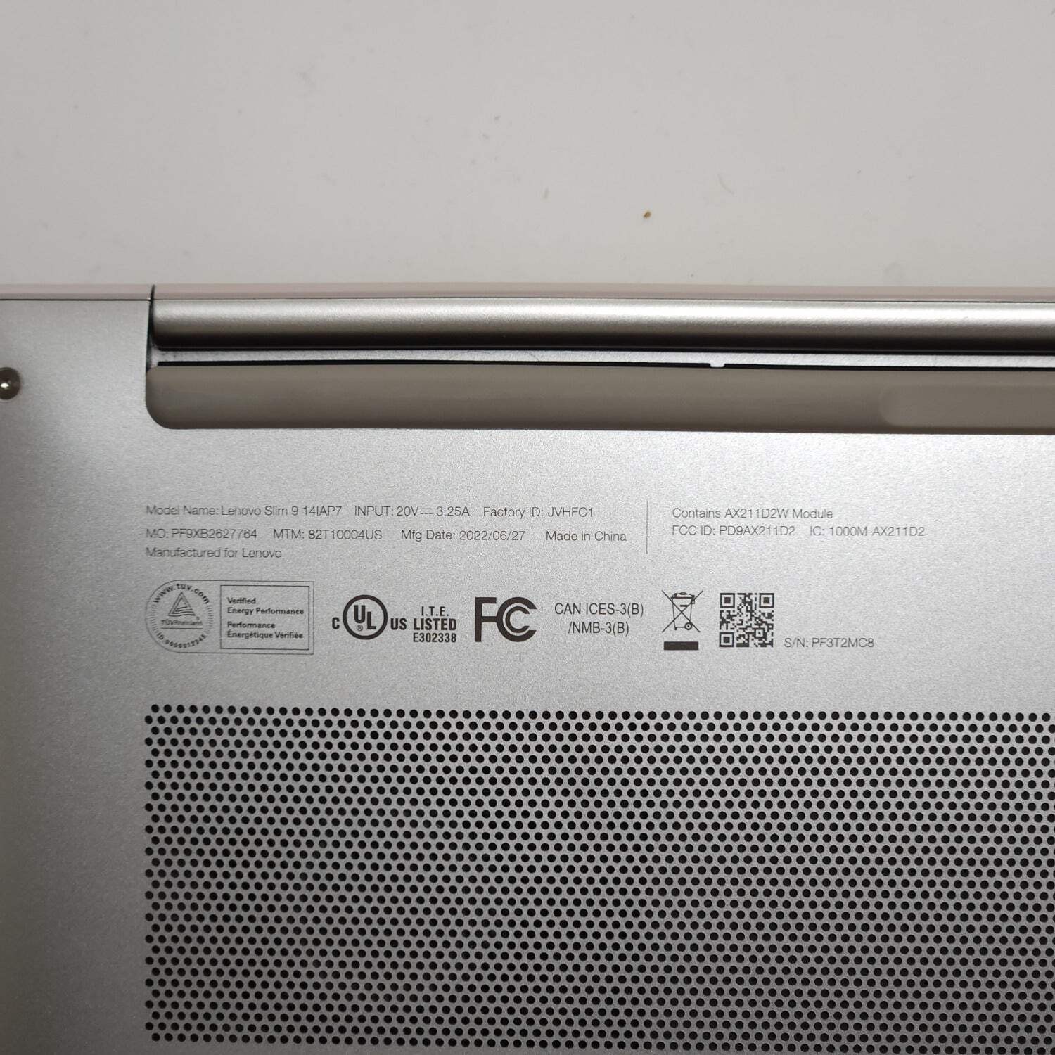 Lenovo Slim 9 14IAP7 i7-1280P 1.8GHz 32GB RAM 1TB SSD