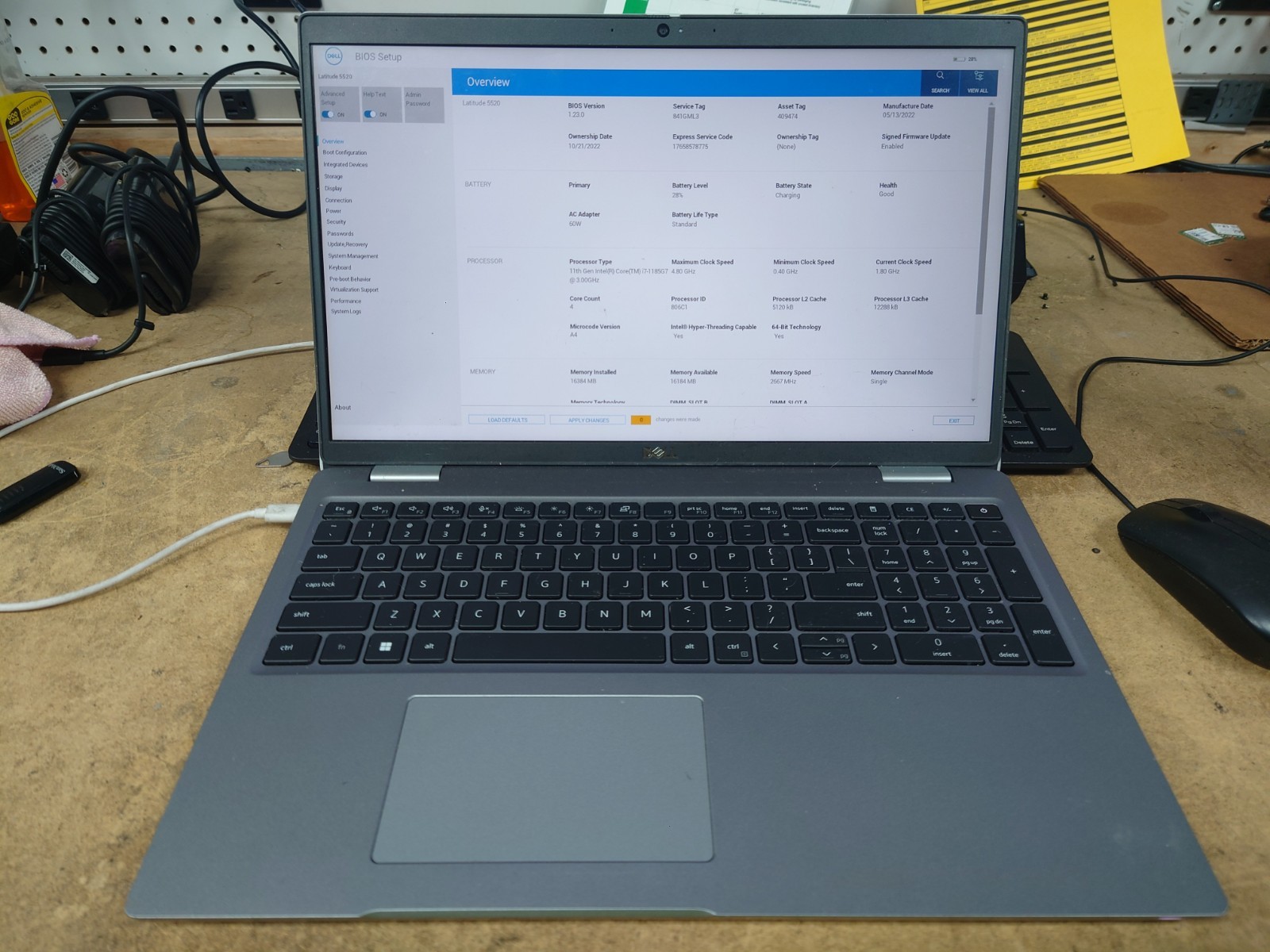 Dell Latitude 5520 15.6″ FHD i7-1185G7 16GB RAM 512GB SSD No OS