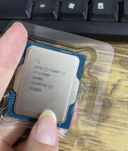 Intel Core i7-13700F 13th Gen (Raptor Lake) CPU – 16 Cores, 24 Threads, LGA 1700