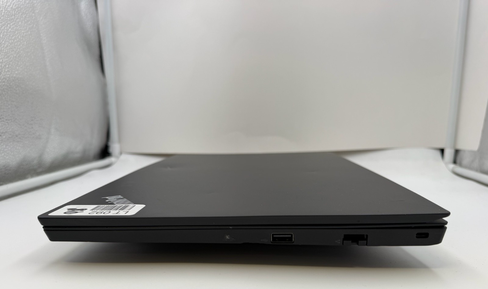 Lenovo E15-Intel i7-10510U@1.80GHz No Ram/Drive/OS Boots To Bios (092)