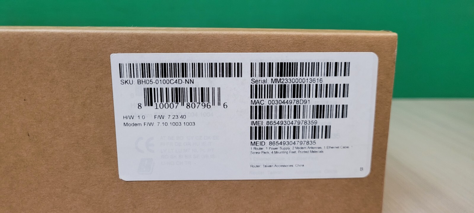 Cradlepoint E100-C4D Cat 7 Router (150 Mbps Modem) | BH05-0100C4D-NN | Dual-Band