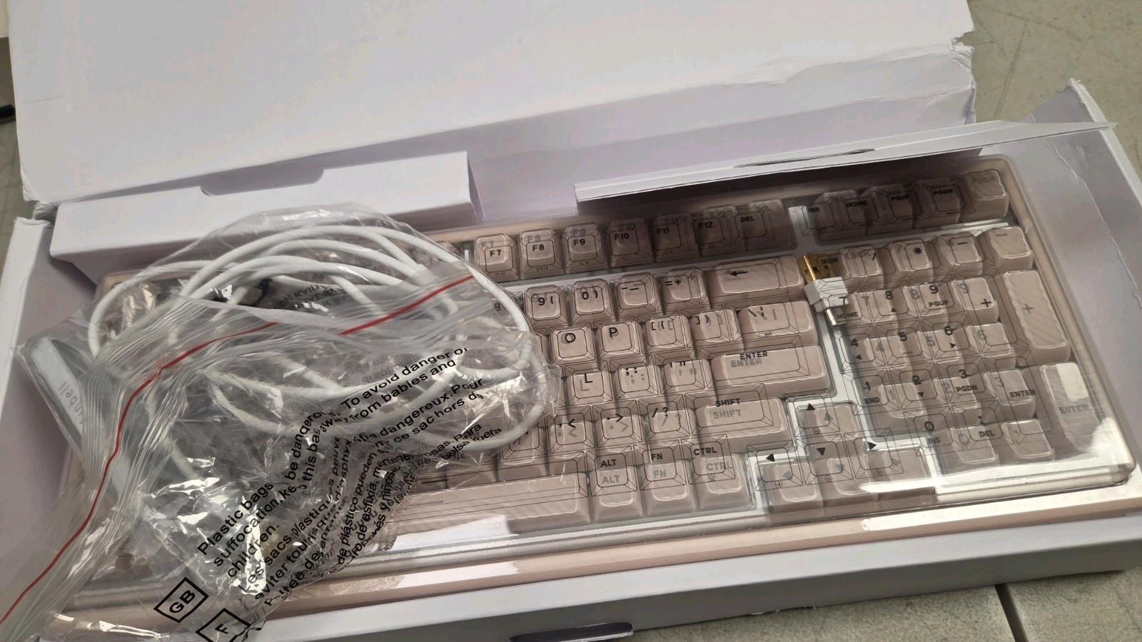 Base99 Silent Mechanical Keyboard with Number Pad99 Key BT5.0/2.4G/USB #2290Y R6