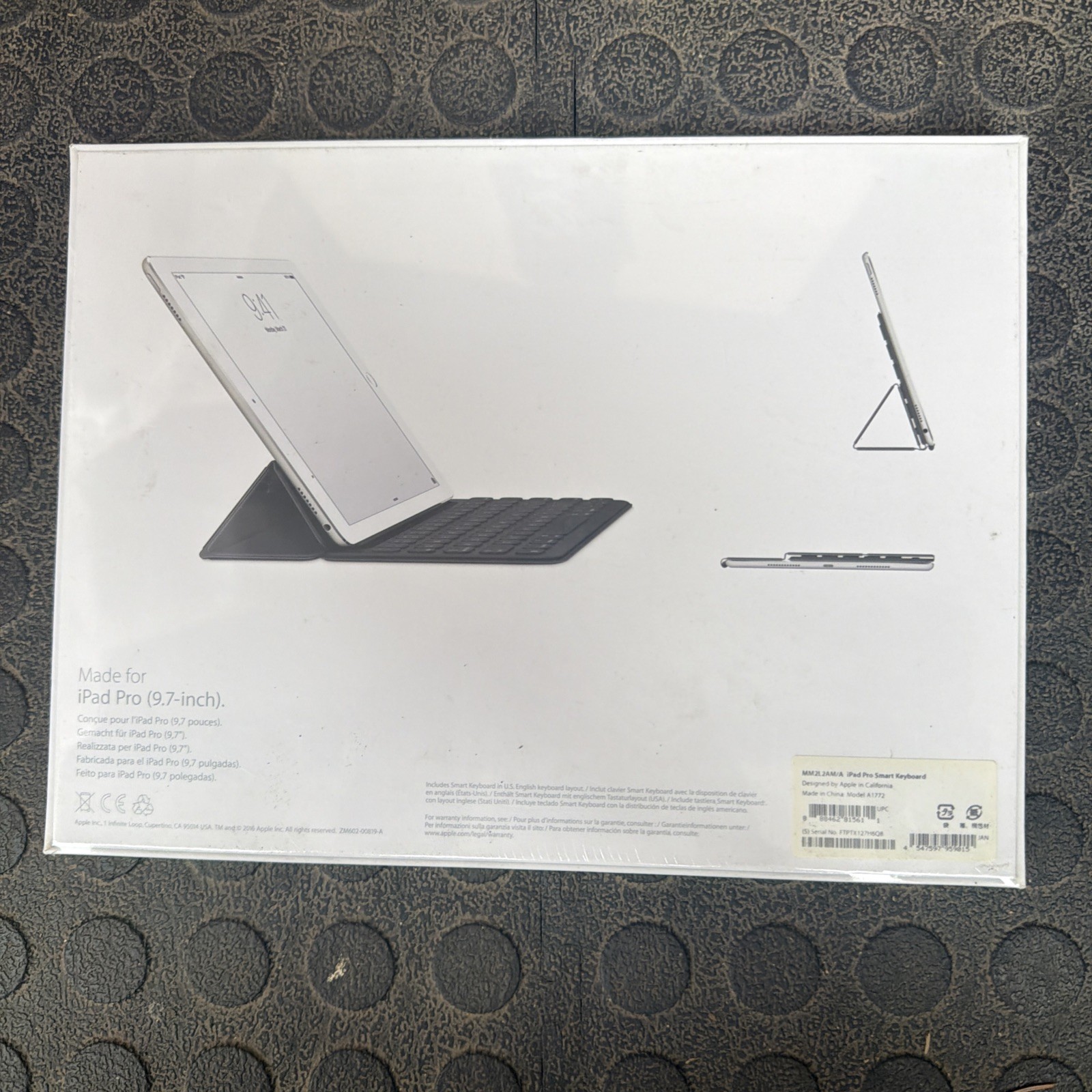 Apple Smart Keyboard for iPad Pro 9.7 inch – Black