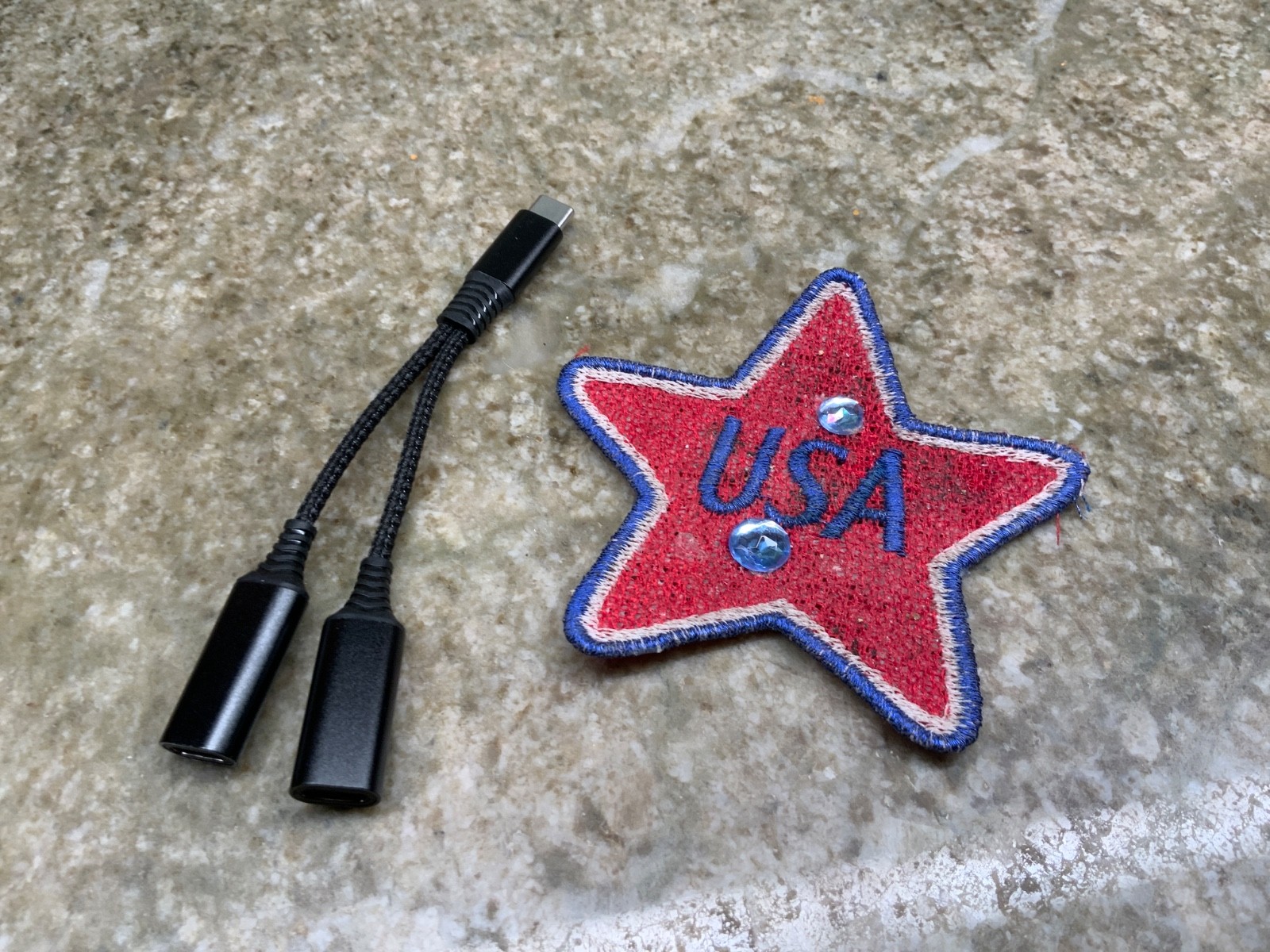 USB C Splitter w/1 Male to 2 Female,2-in-1 Type C Splitter,Daisy-Chain