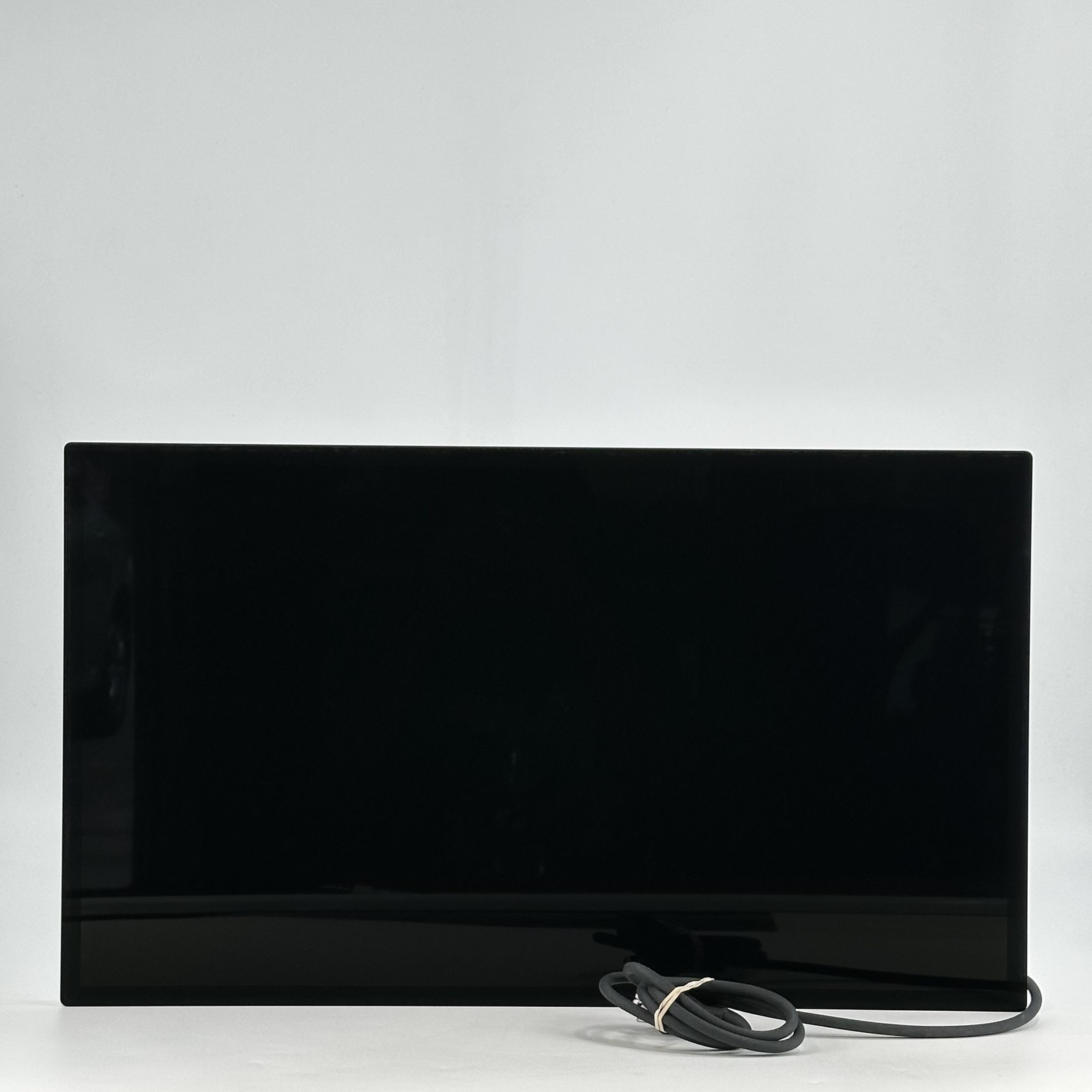 Apple Studio Display 27in 5120 x 2880 Standard Glass w/ VESA Mount Adapter