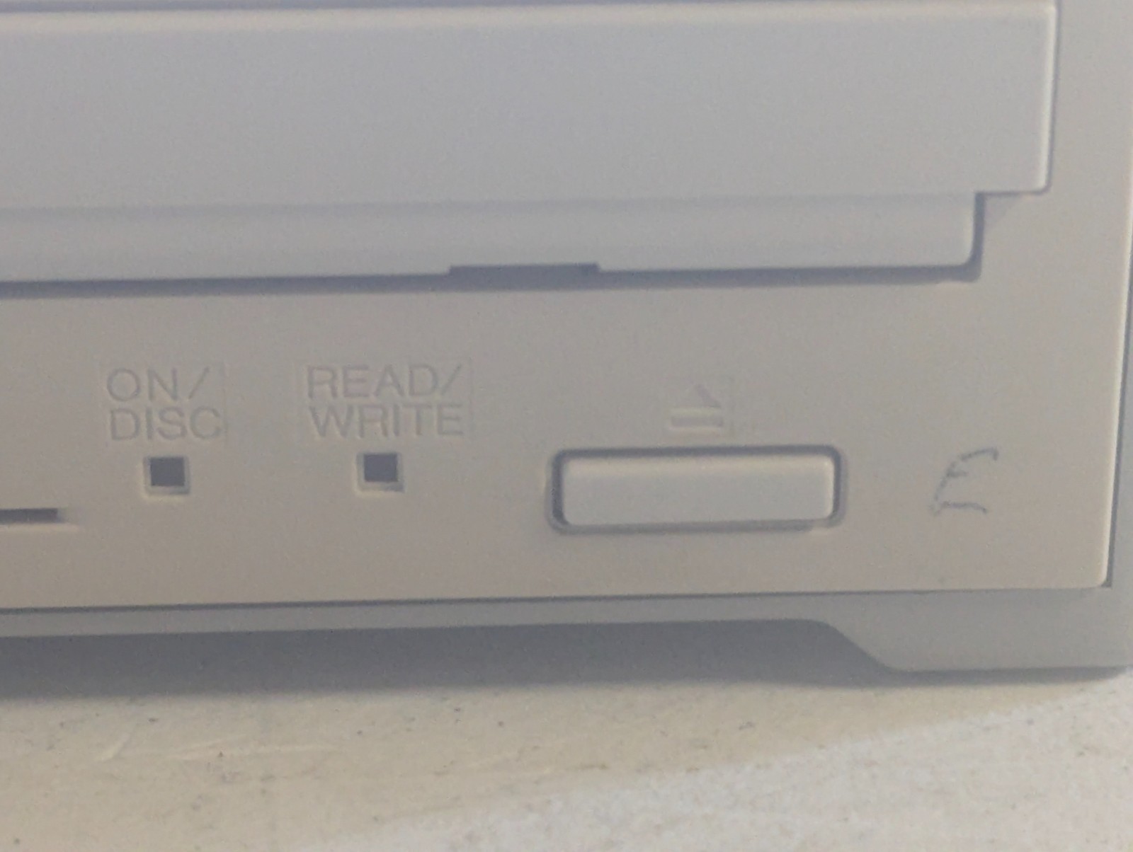 Philips CDD2600E External SCSI-2 4x CD-R Recorder Drive w/ Terminator