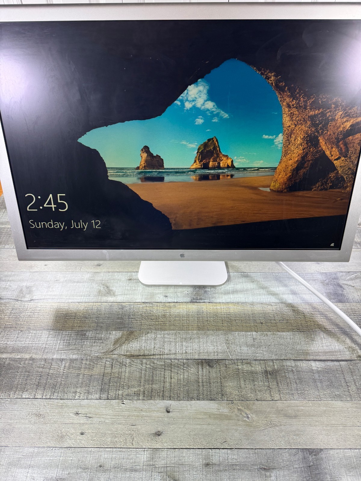 Apple Cinema HD Display 30″ A1083 LCD Monitor