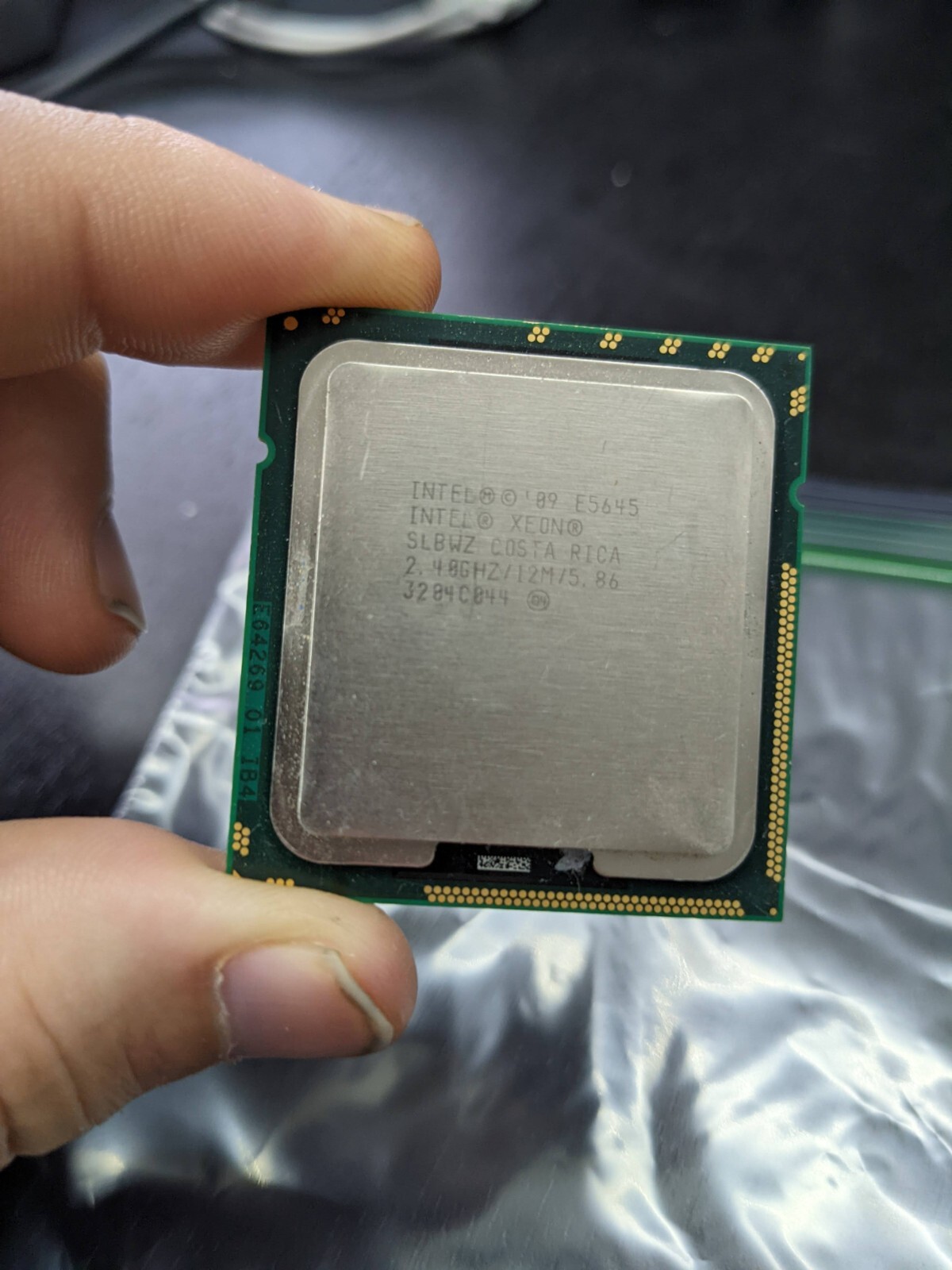 INTEL Xeon E5645 Hexa-Core Server CPU (FCLGA1366, 2.4 GHz, 12 MB) – TESTED