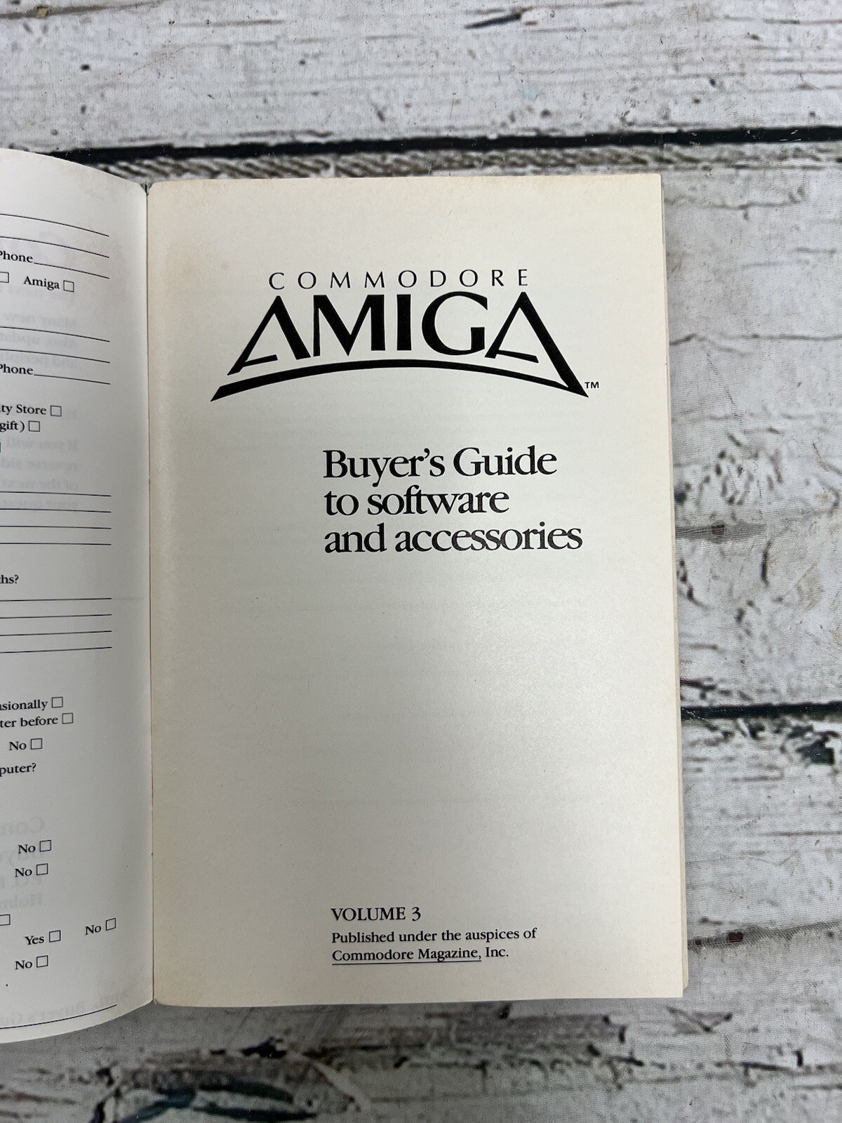 VTG Commodore Amiga Buyer’s Guide To Software & Accessories Vol 3 Computer Book
