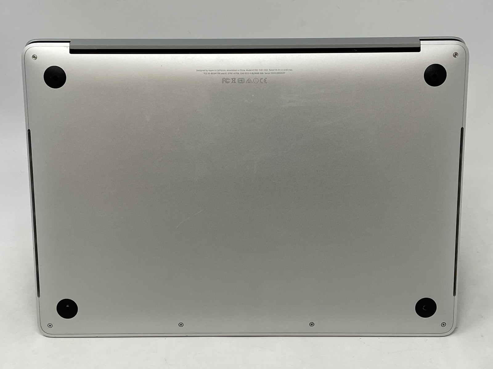 MacBook Pro 13 Touch Bar Silver 2017 3.1 GHz Intel Core i5 16GB 256GB Good