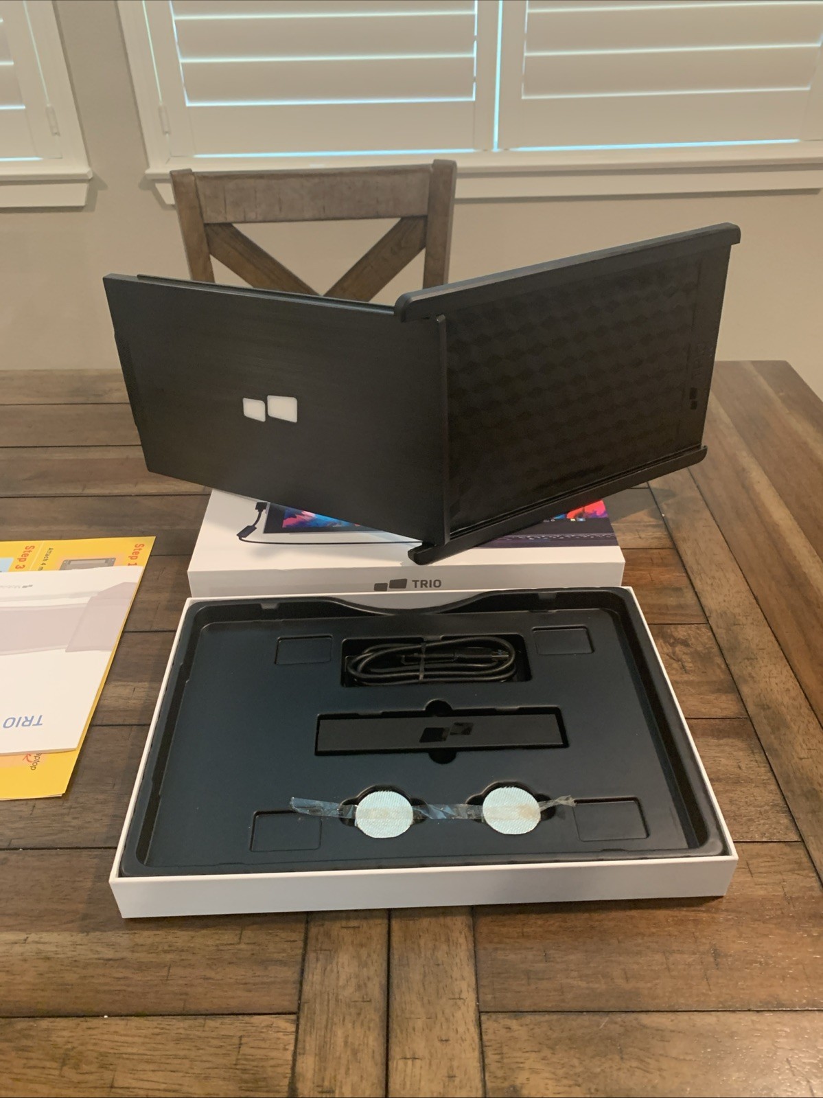 Mobile Pixels TRIO 12.5″ Portable Laptop Monitor, Model 101-1003P01 NOB!