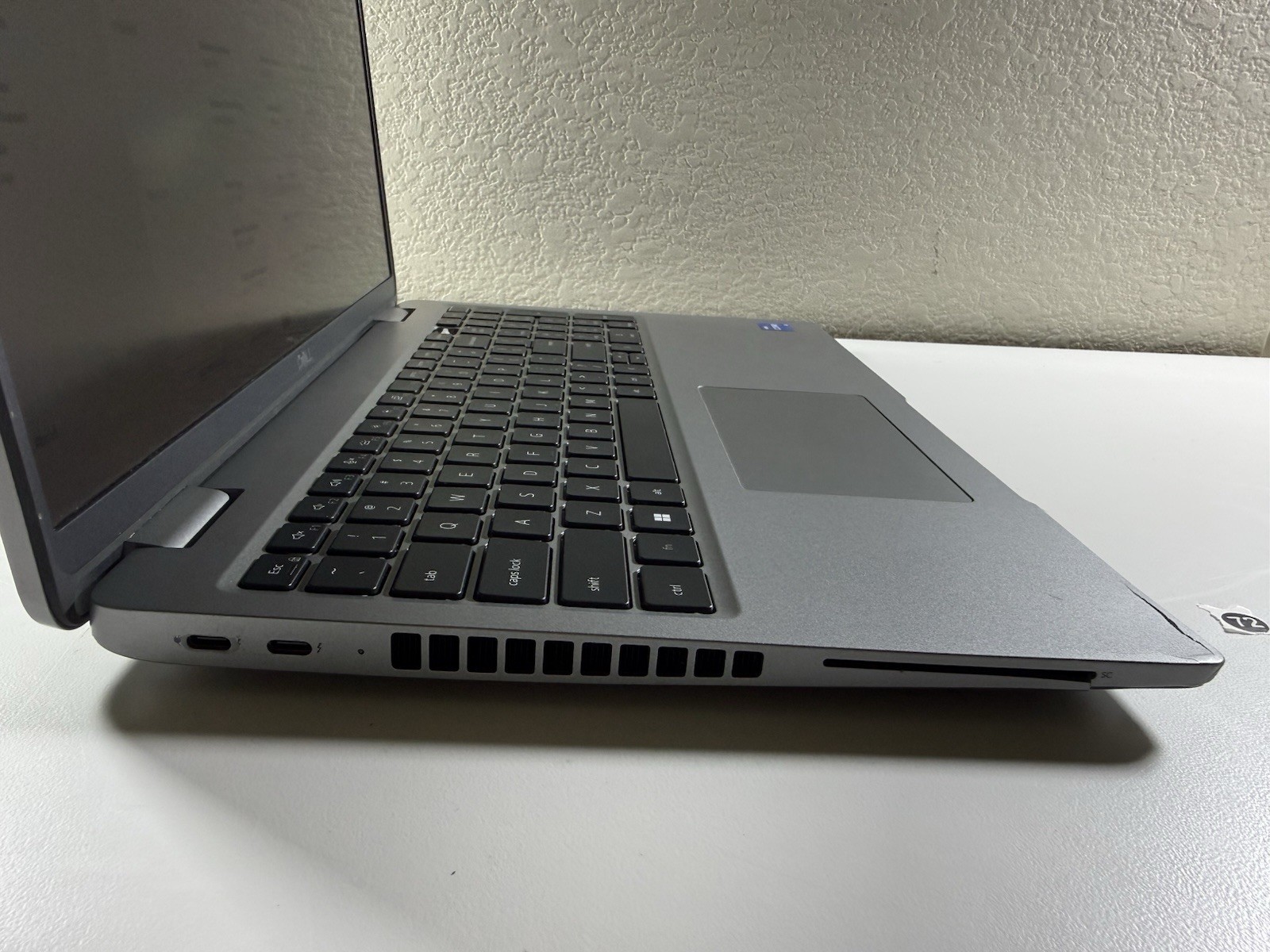 Dell 14″ Latitude 5440 Laptop i5-1345U 10-core 4GB Ram No SSD WiFi 6E No OS