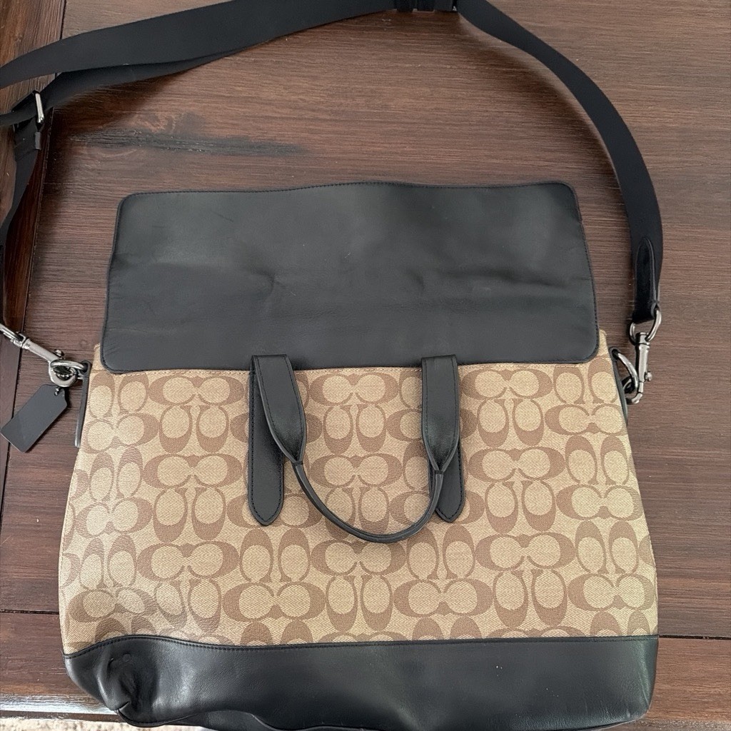COACH Signature Tan/Black Universal Laptop Briefcase Shoulder Messenger Bag