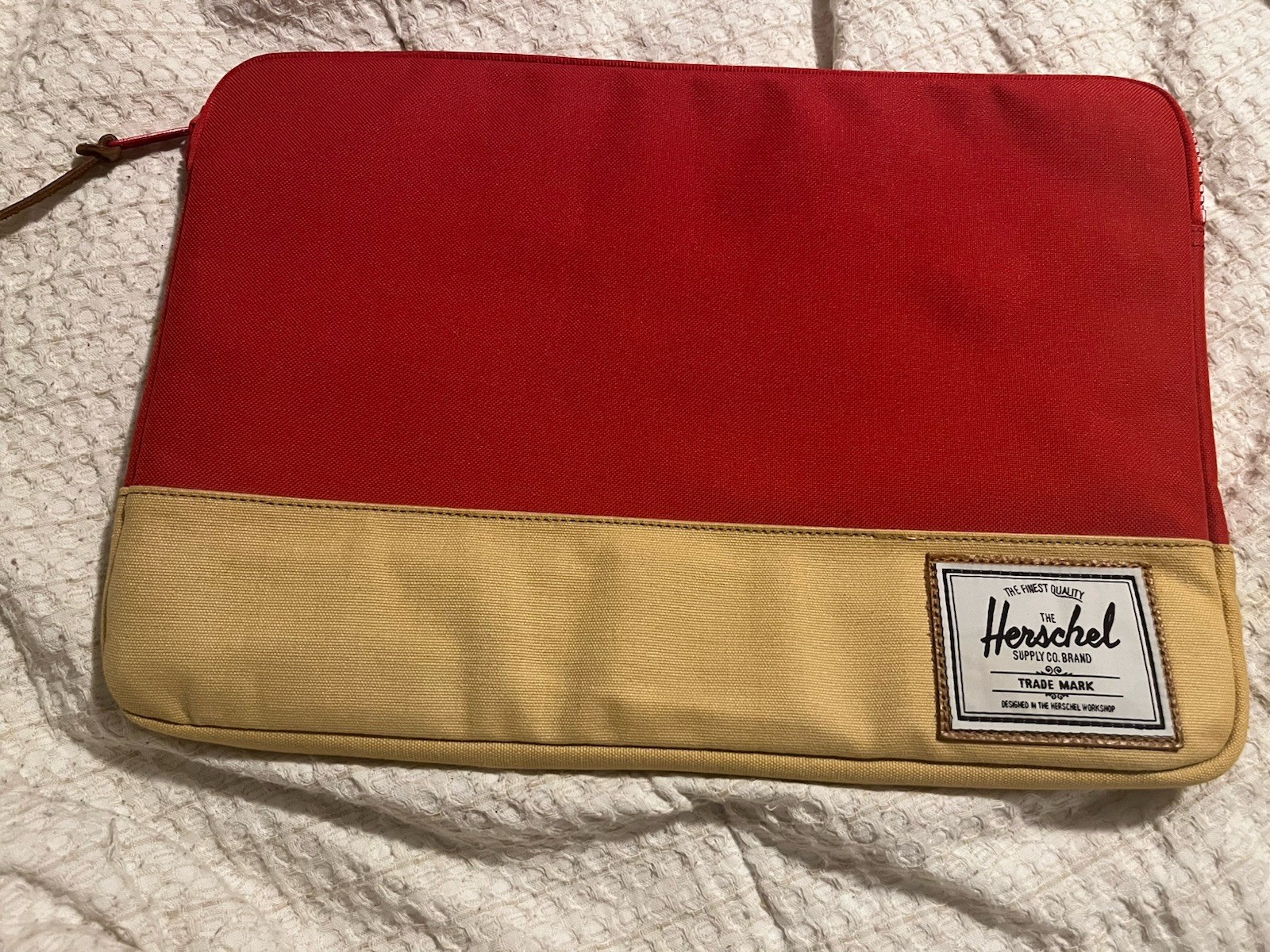 Herschel Supply Co. Laptop Sleeve 14″ Case Red Tan Soft Padded