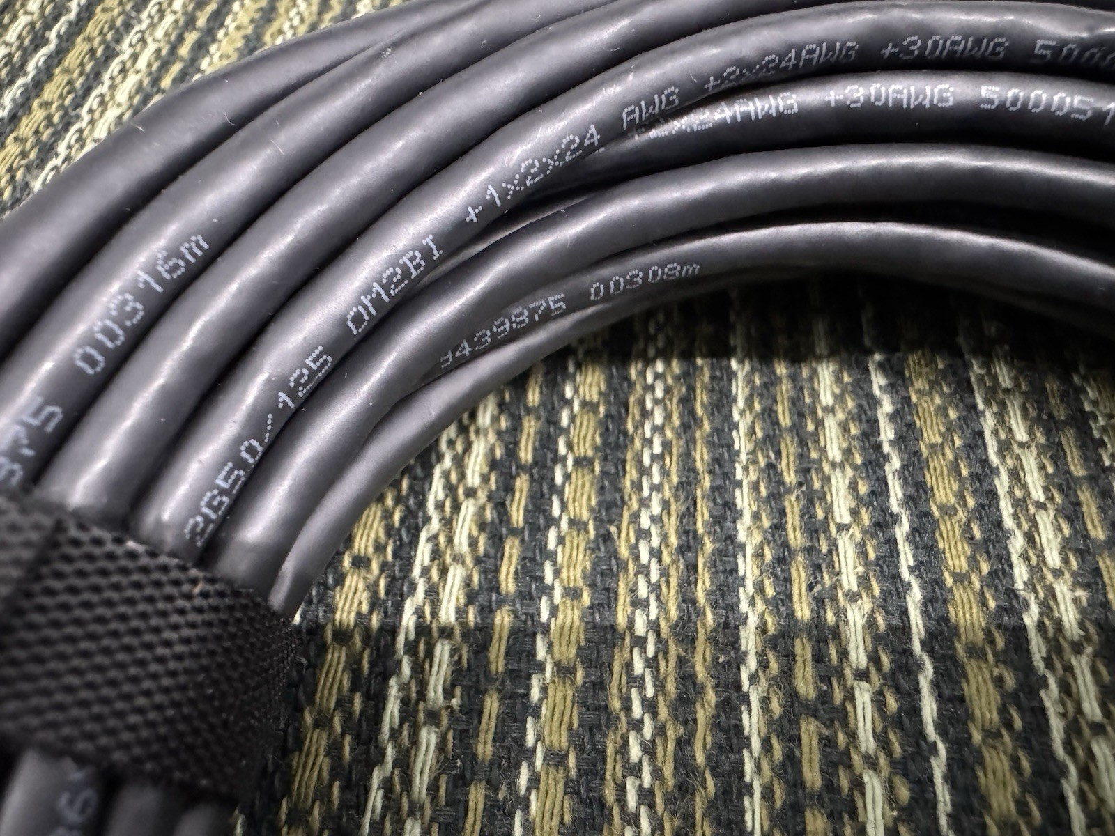 Cosemi USB3.1 Gen 2 Hybrid Active Optical Cable 50ft. Black.