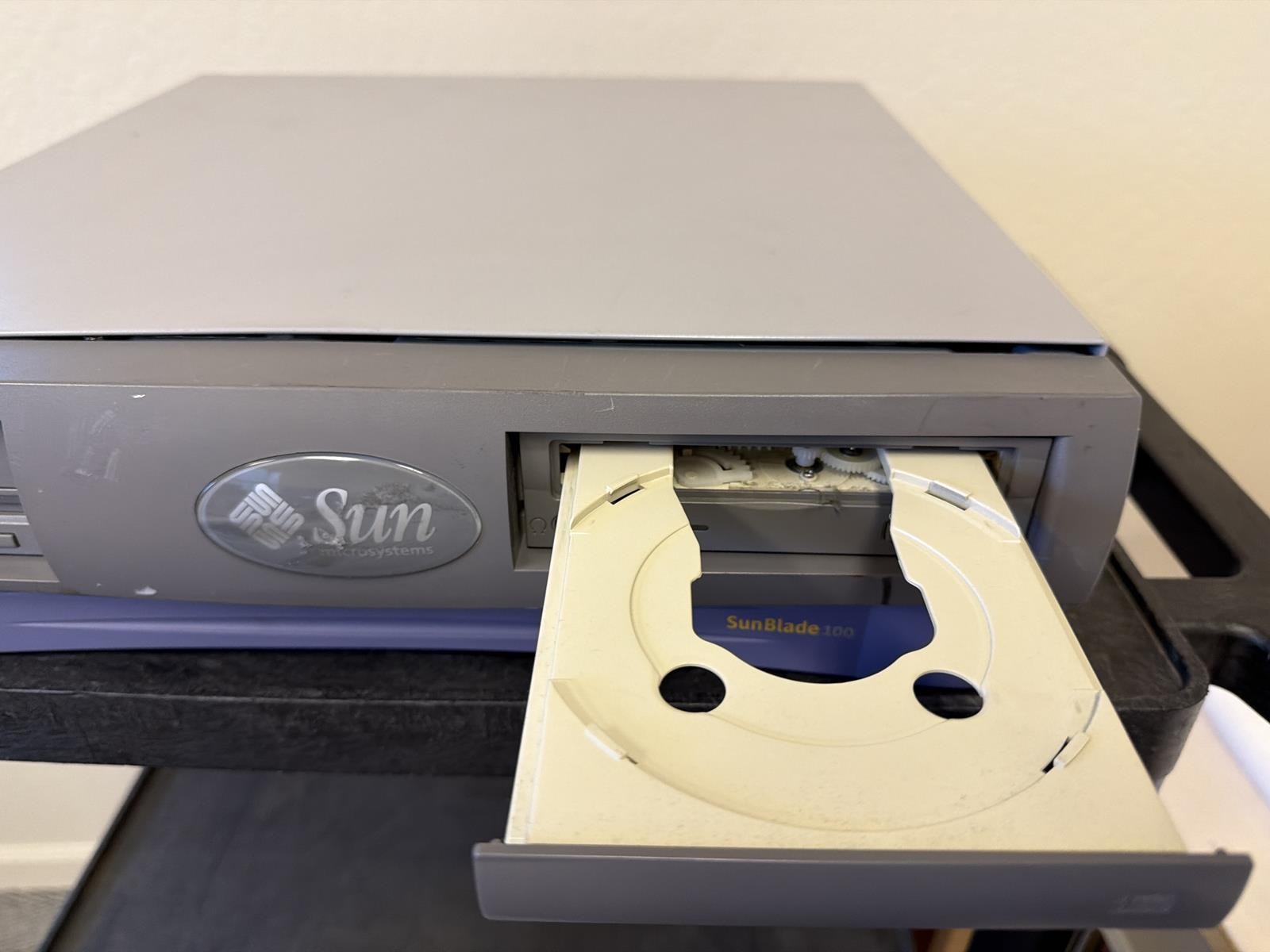 SUN MICROSYSTEMS SUNBLADE 100, 512MB RAM, NO HDD, SEE PHOTOS