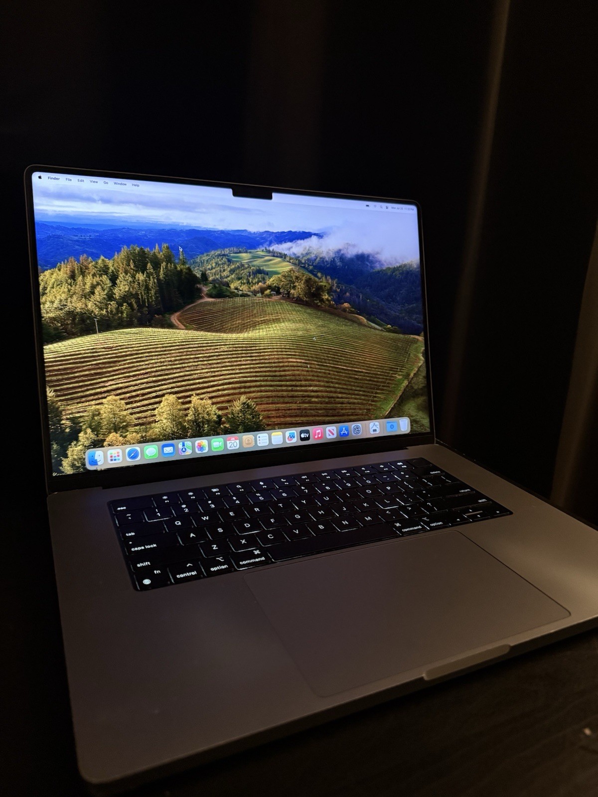 Apple MacBook Pro A2485 2021 – M1 Pro – 16GB RAM – 512GB SSD – Grade D