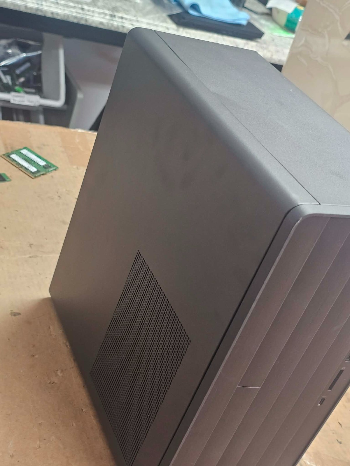 HP Envy Desktop PC TE01-0034 Intel(R) Core (TM) i7-8700 CPU @ 3.2GHz 16GB Ram
