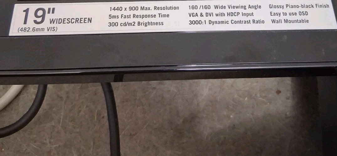 ENVISION PERIPHERALS G917W1 LCD WIDESCREEN CPU/GAME BLACK 19″ MONITOR + HOOKUPS!