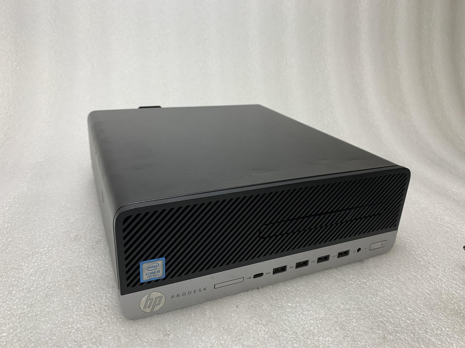HP ProDesk 600 G3 SFF Core i5-7500 3.4GHz 8GB RAM NO HDD NO OS Poor