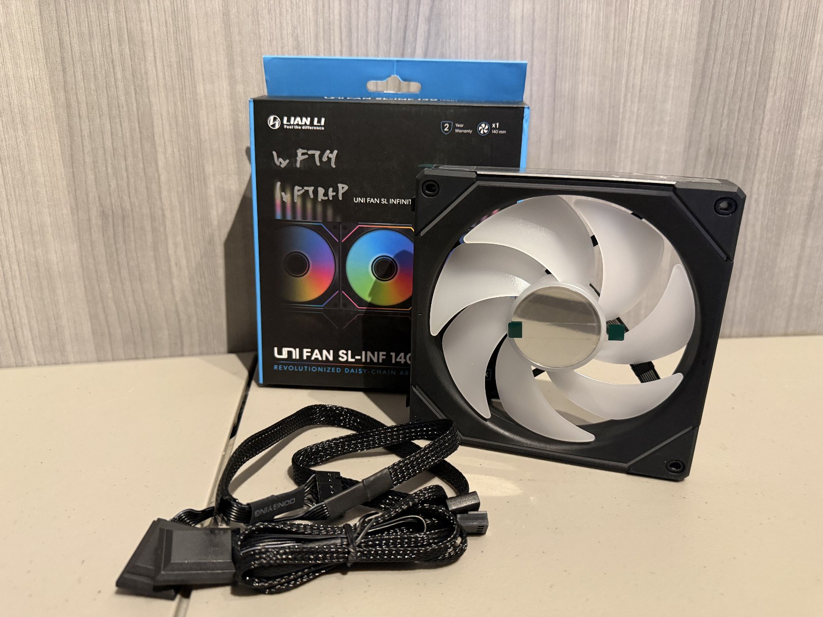 *Fans Only* Lian Li SL Infinity 140mm – Black (1-Pack)
