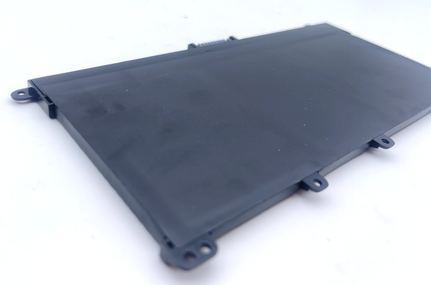 Genuine 41.9Wh HT03XL Laptop Battery for HP Pavilion 14 15 17 Series HSTNN-UB7J