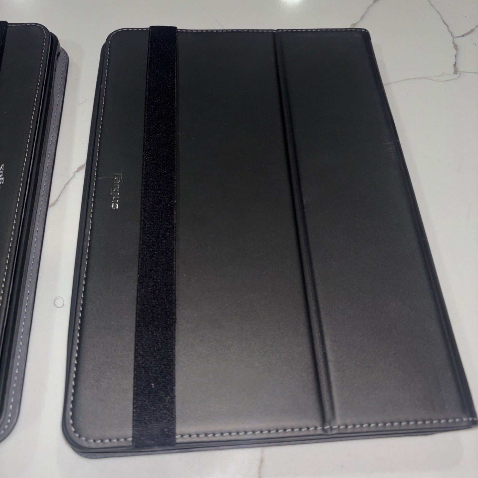 2 Targus 360 Click-In Case iPad 7th 10.2” iPad Air 10.5” iPad Pro 10.5 Inch